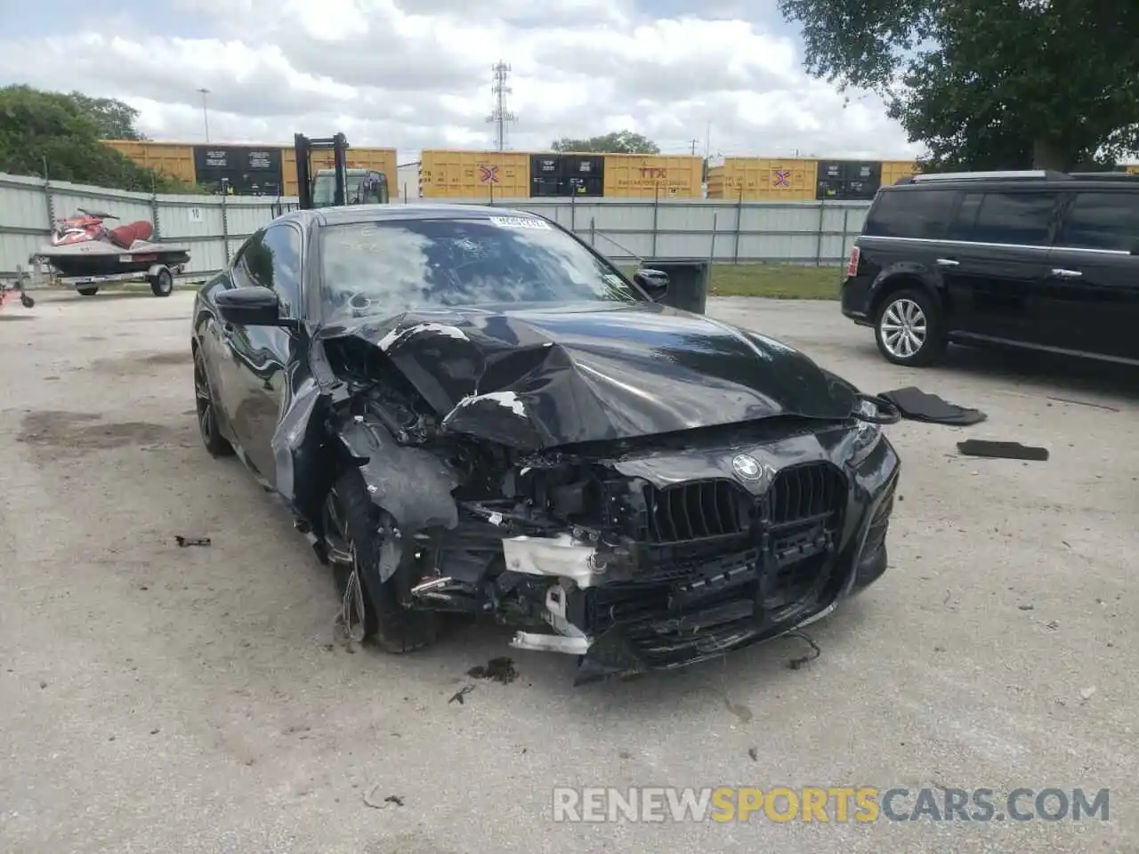 1 Photograph of a damaged car WBA13AR00MCF27979 BMW M4 2021