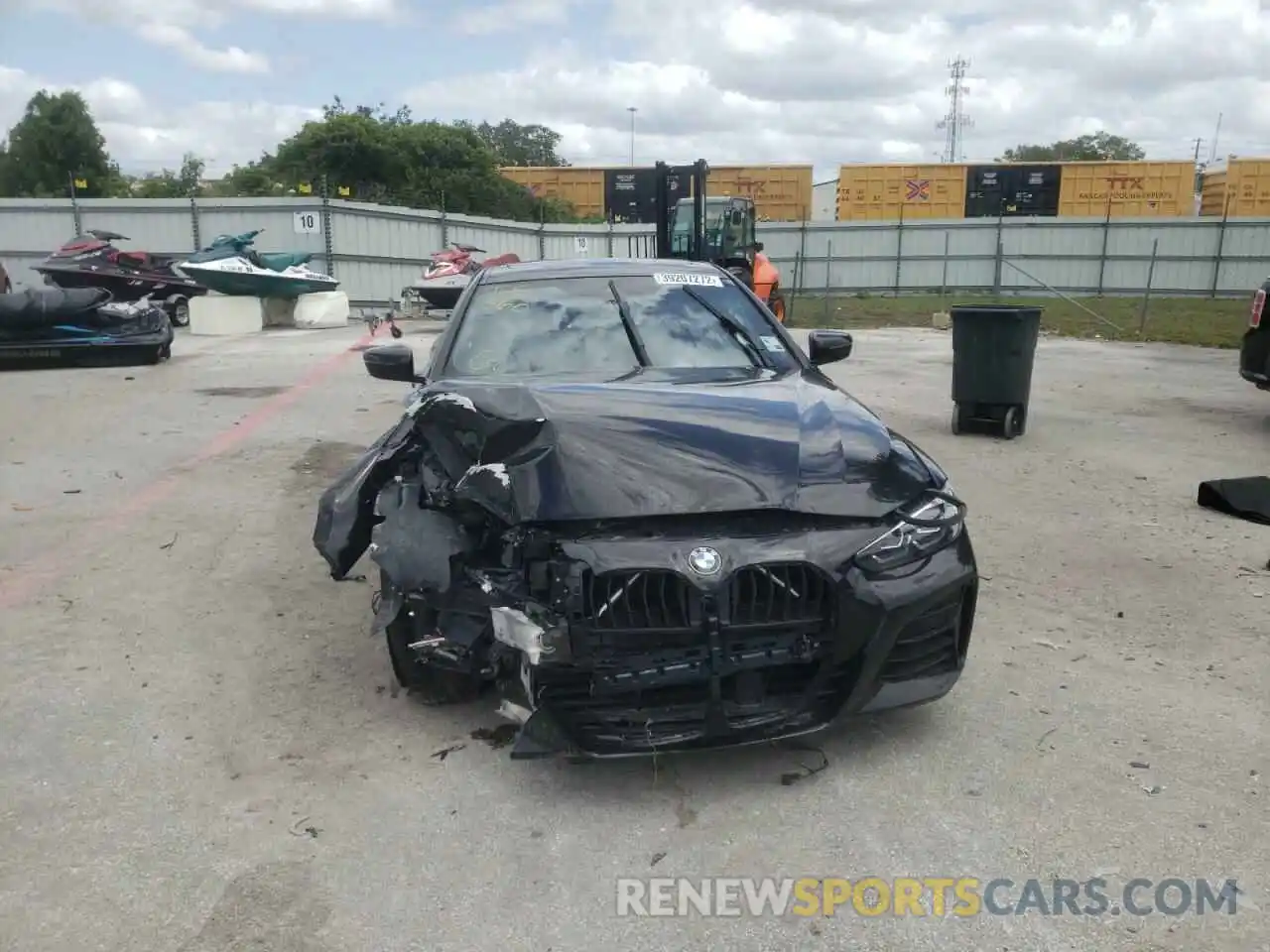 8 Photograph of a damaged car WBA13AR00MCF27979 BMW M4 2021