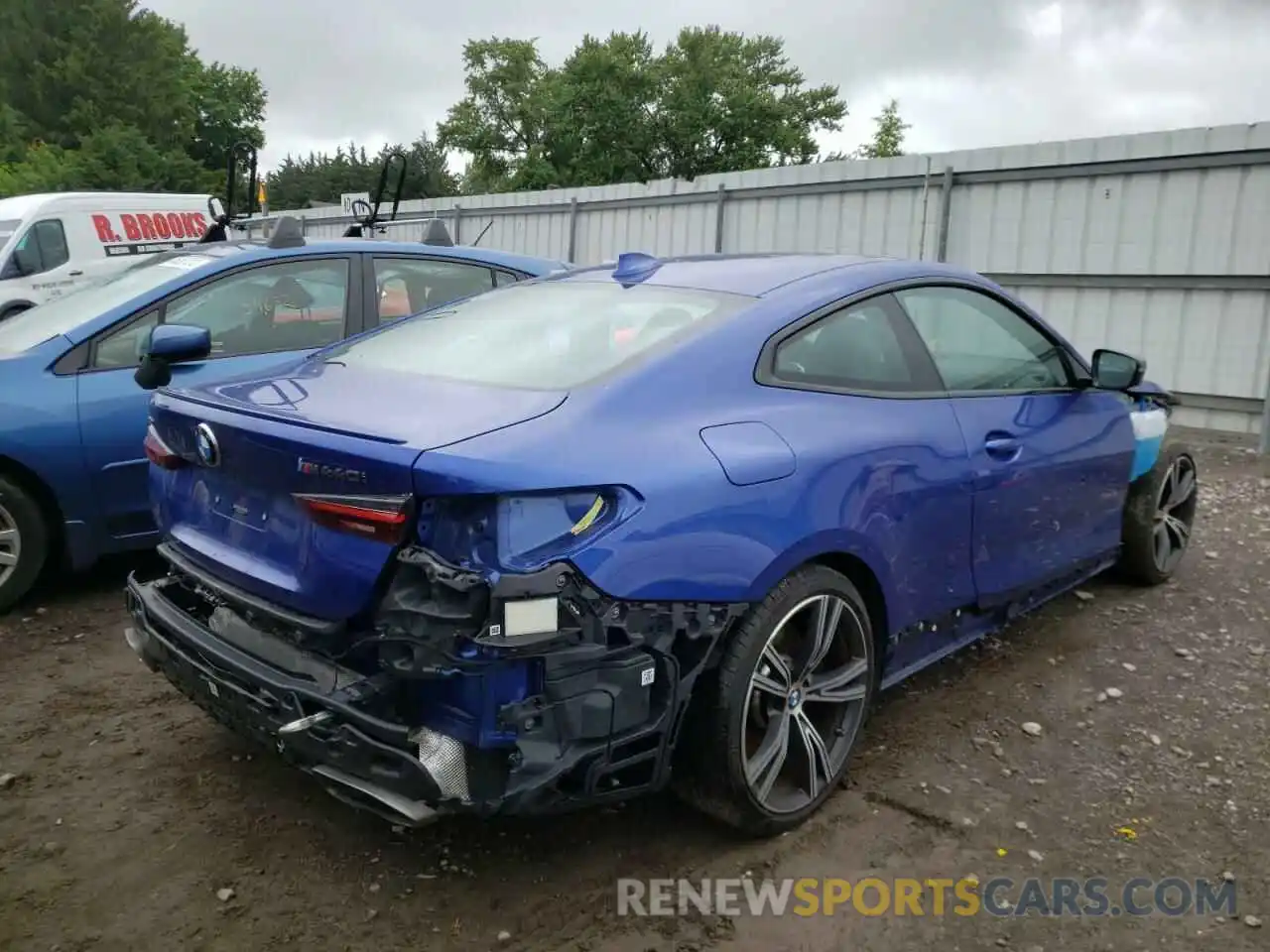 4 Photograph of a damaged car WBA13AR01MCF64099 BMW M4 2021