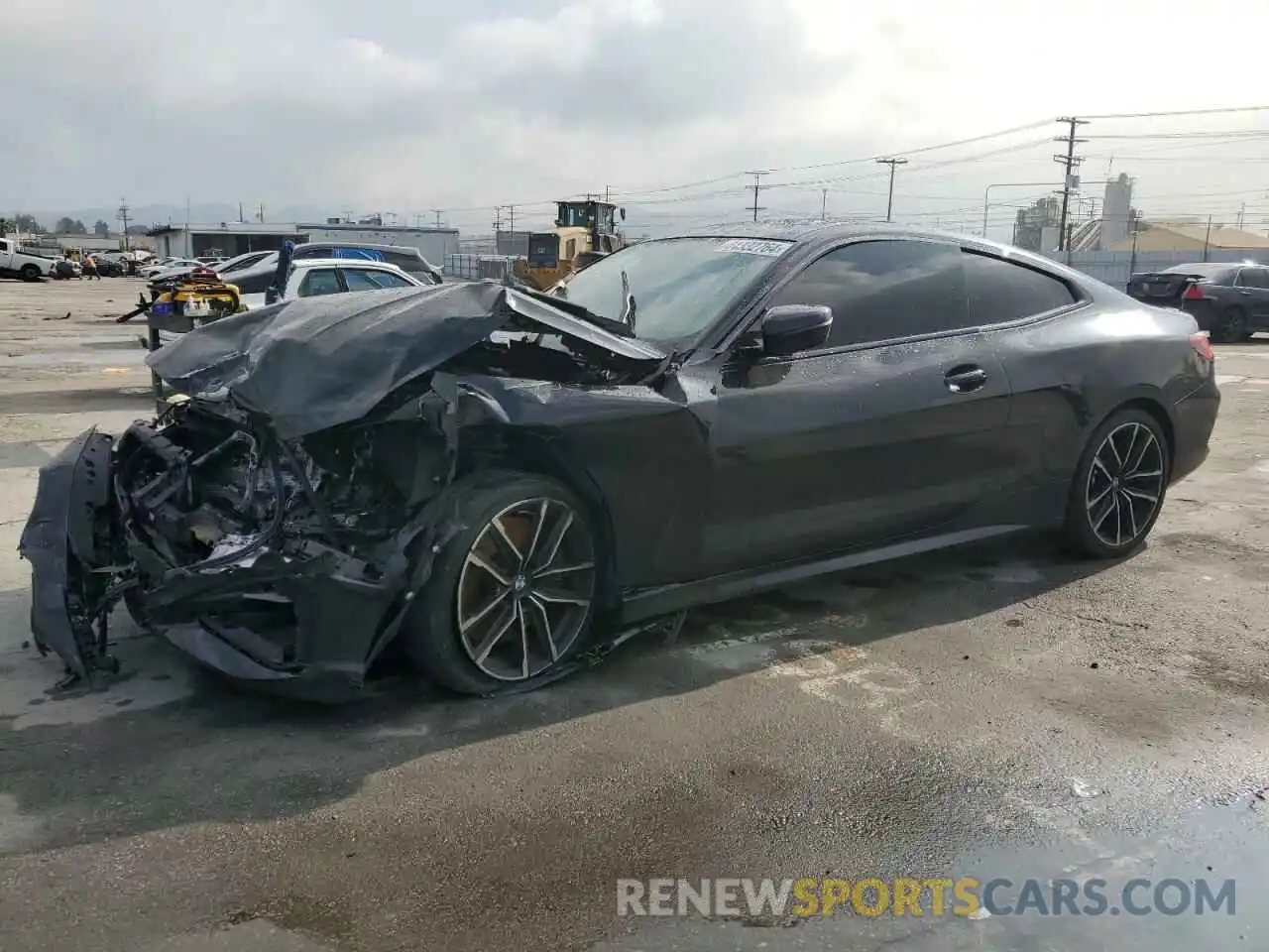 1 Photograph of a damaged car WBA13AR02MCF87617 BMW M4 2021