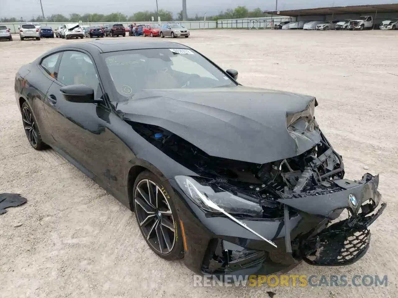 1 Photograph of a damaged car WBA13AR04MCG05535 BMW M4 2021