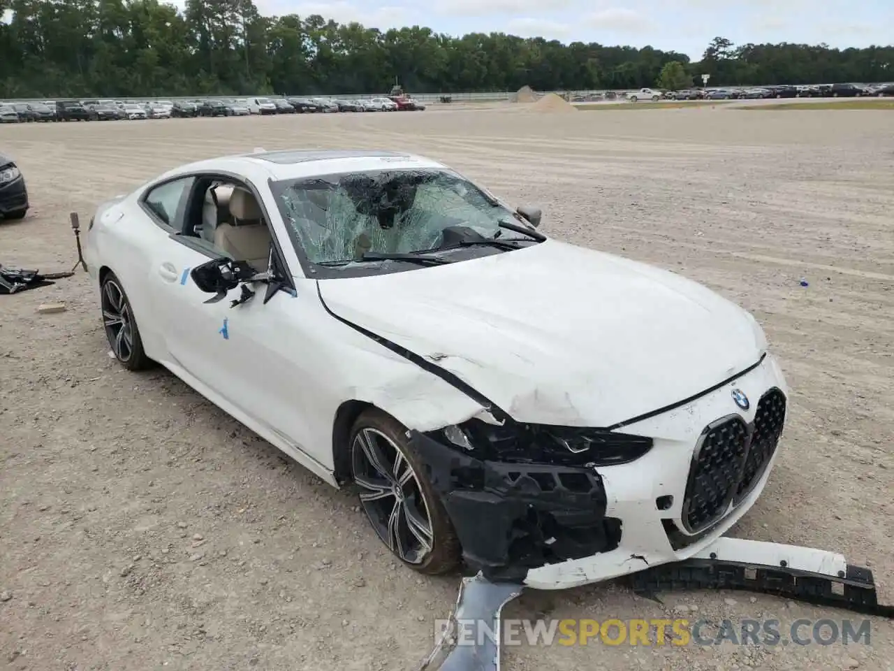 1 Photograph of a damaged car WBA13AR05MCF72271 BMW M4 2021