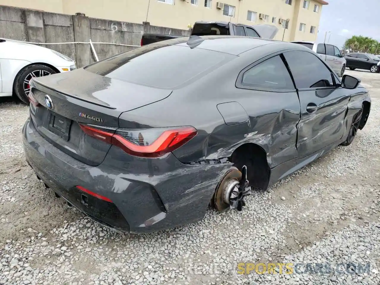 4 Photograph of a damaged car WBA13AR07MCF51616 BMW M4 2021