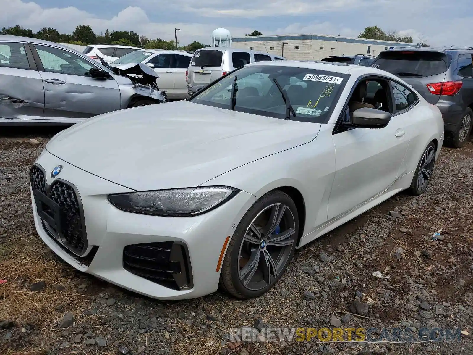 2 Photograph of a damaged car WBA13AR07MCF66830 BMW M4 2021