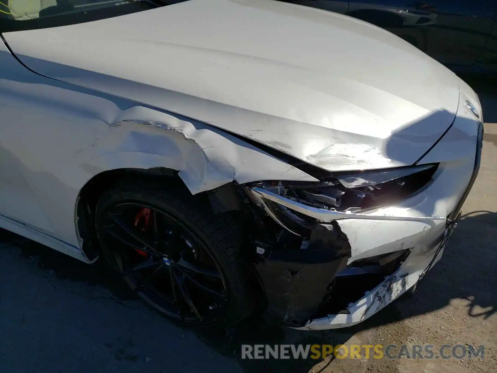 9 Photograph of a damaged car WBA13AR08MCF91560 BMW M4 2021
