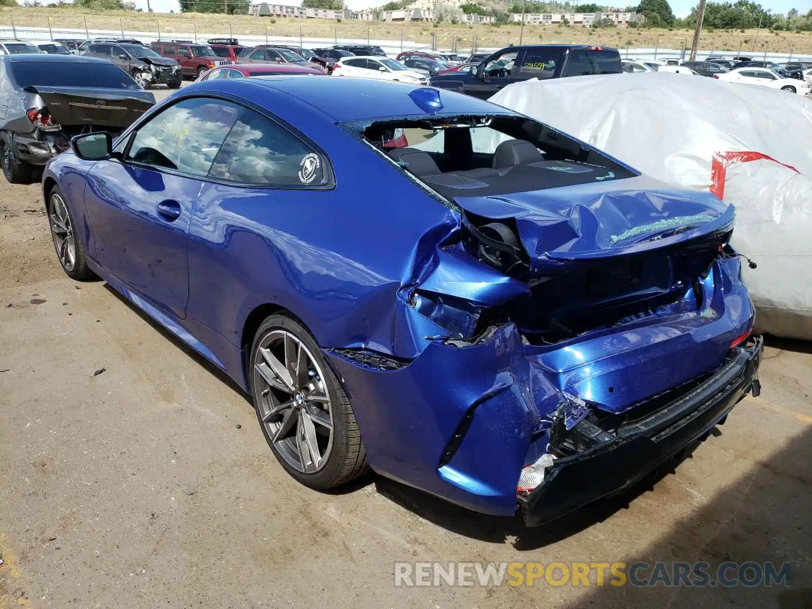 3 Photograph of a damaged car WBA13AR08MCG54818 BMW M4 2021