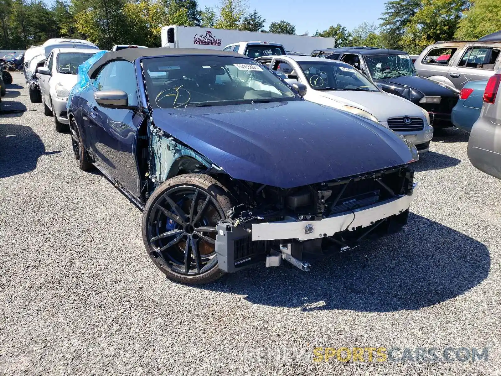 1 Photograph of a damaged car WBA53AT04MCG82996 BMW M4 2021