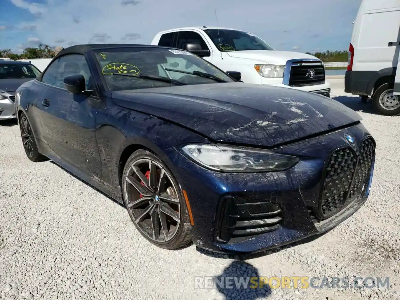 1 Photograph of a damaged car WBA53AT07MCH13772 BMW M4 2021