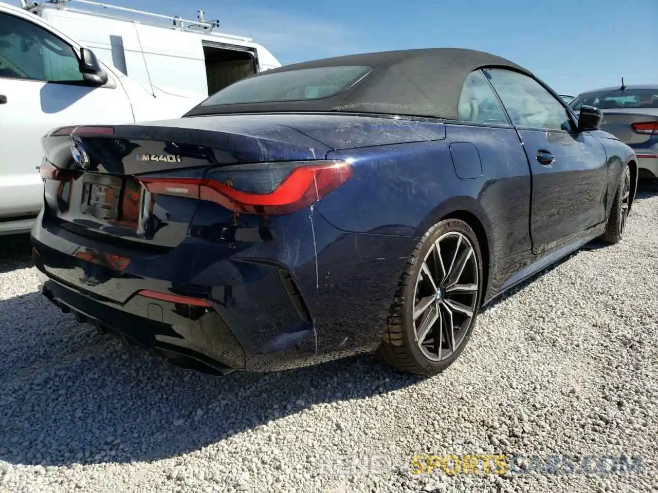 4 Photograph of a damaged car WBA53AT07MCH13772 BMW M4 2021