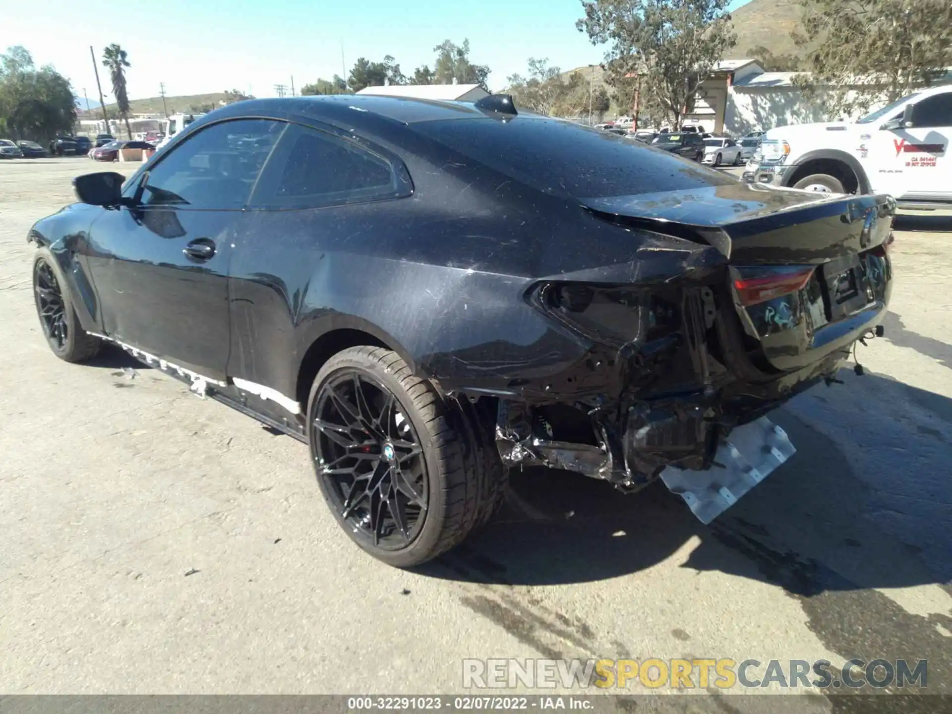 3 Photograph of a damaged car WBS33AZ00MCH34649 BMW M4 2021