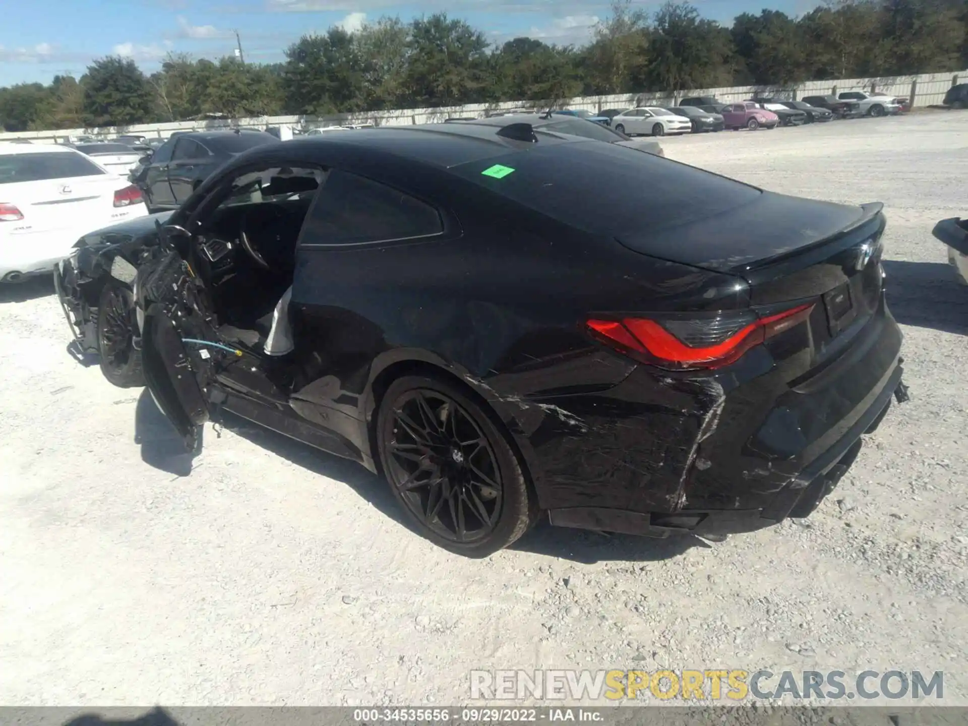 3 Photograph of a damaged car WBS33AZ01MCG80147 BMW M4 2021