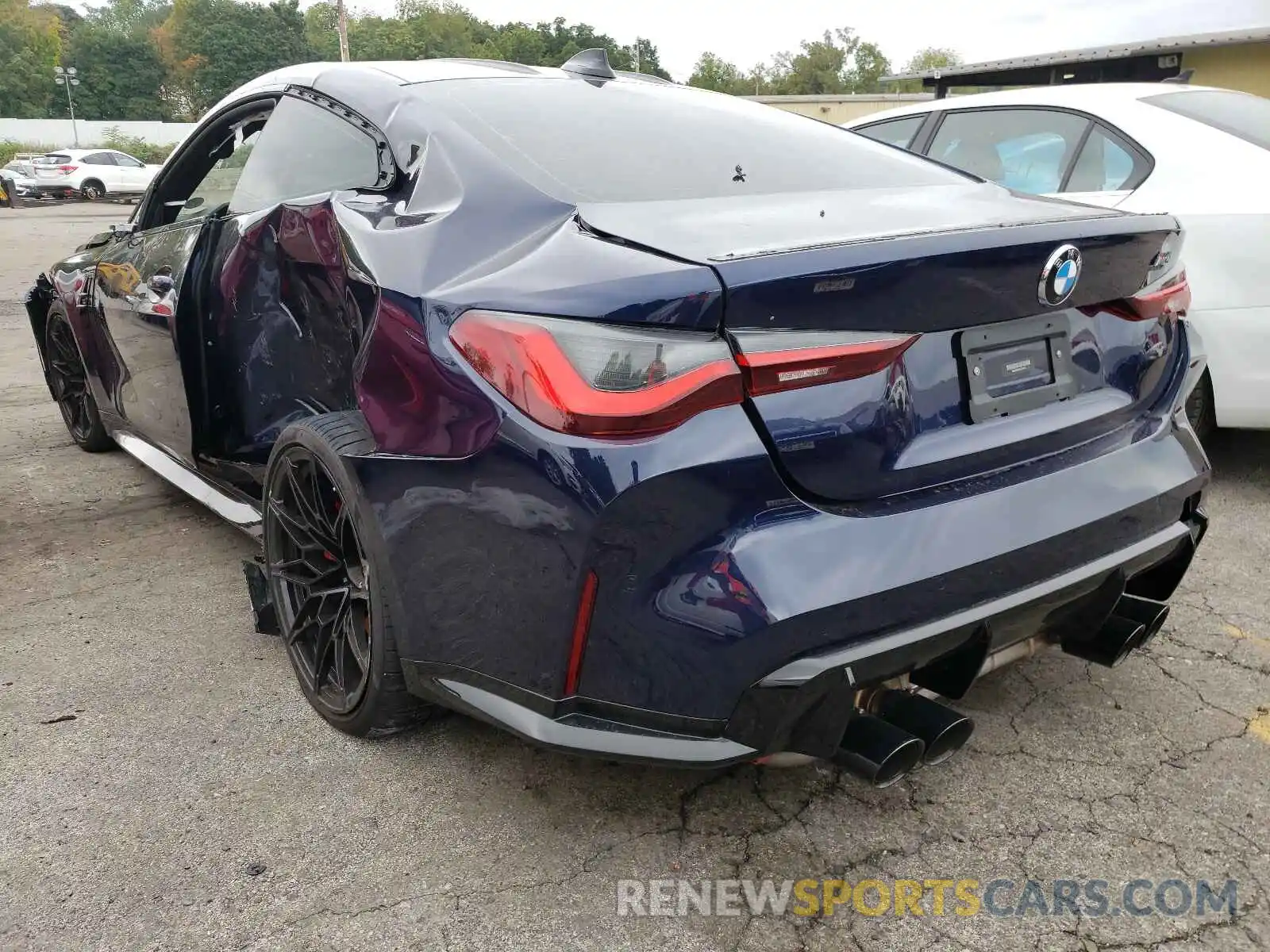 3 Photograph of a damaged car WBS33AZ03MCG38451 BMW M4 2021