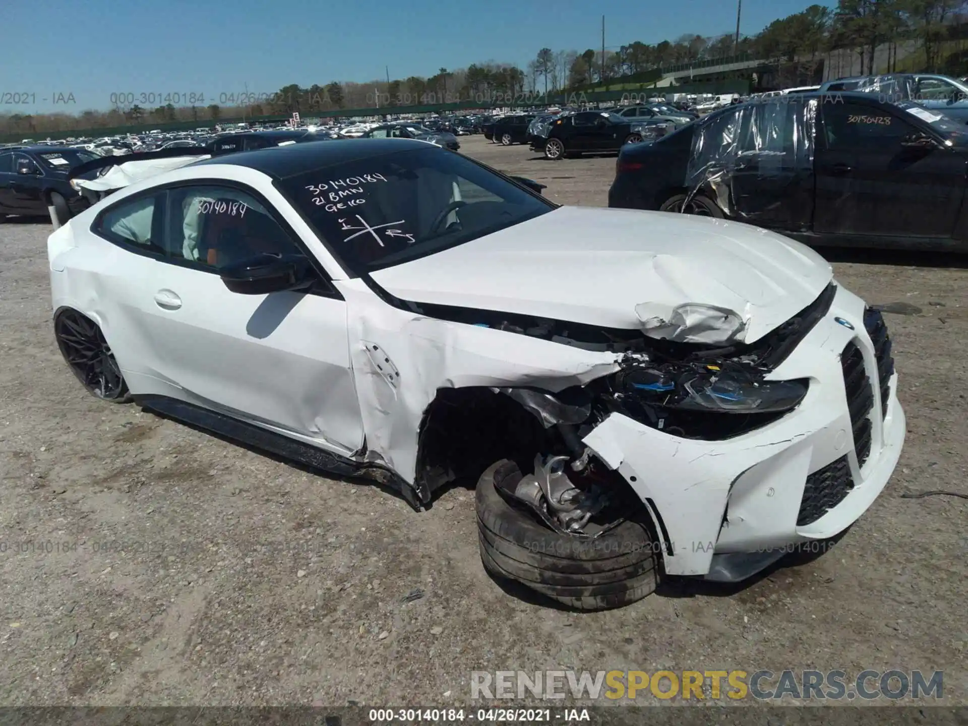 1 Фотография поврежденного автомобиля WBS33AZ03MCG74754 BMW M4 2021