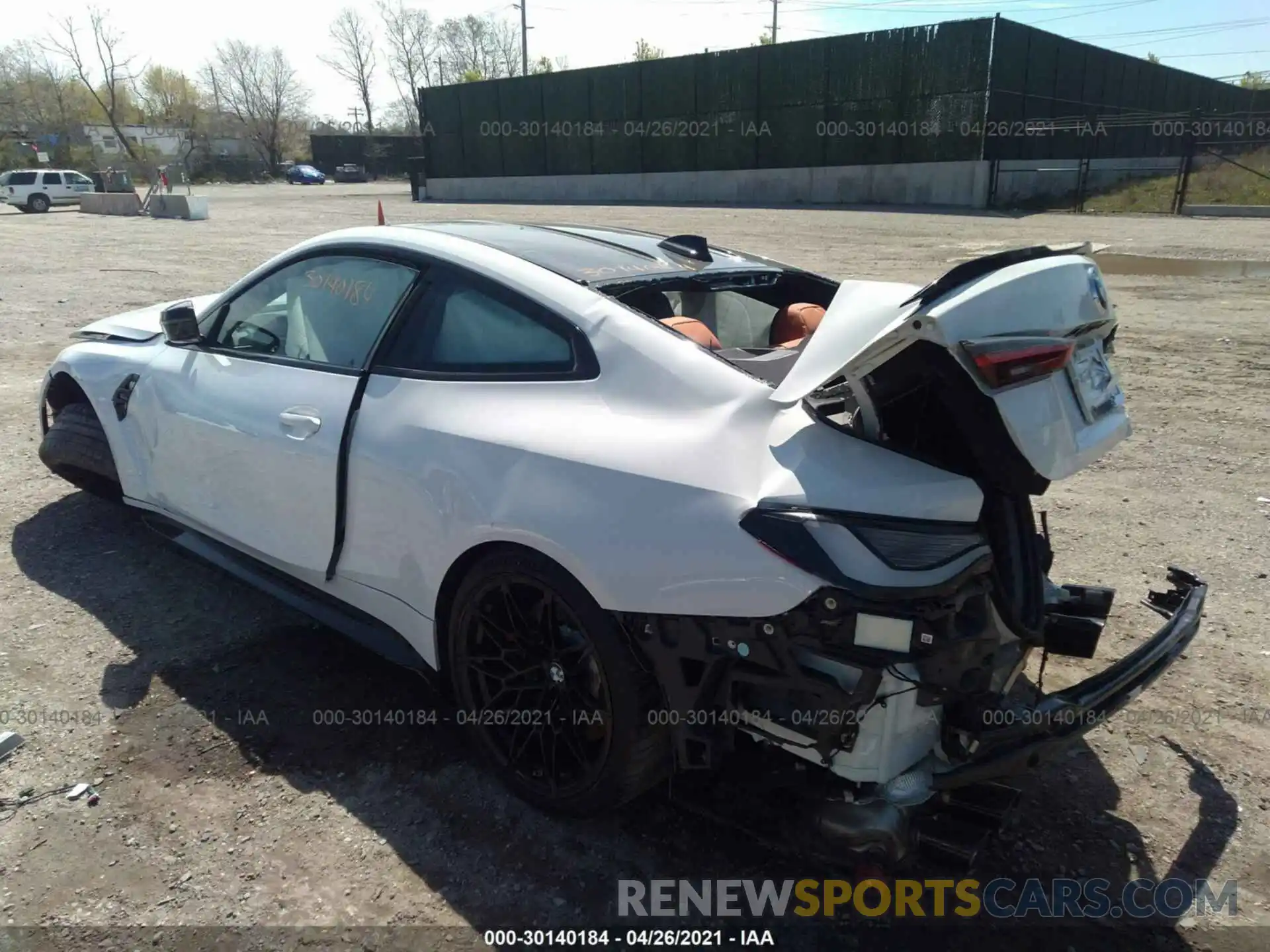 3 Фотография поврежденного автомобиля WBS33AZ03MCG74754 BMW M4 2021