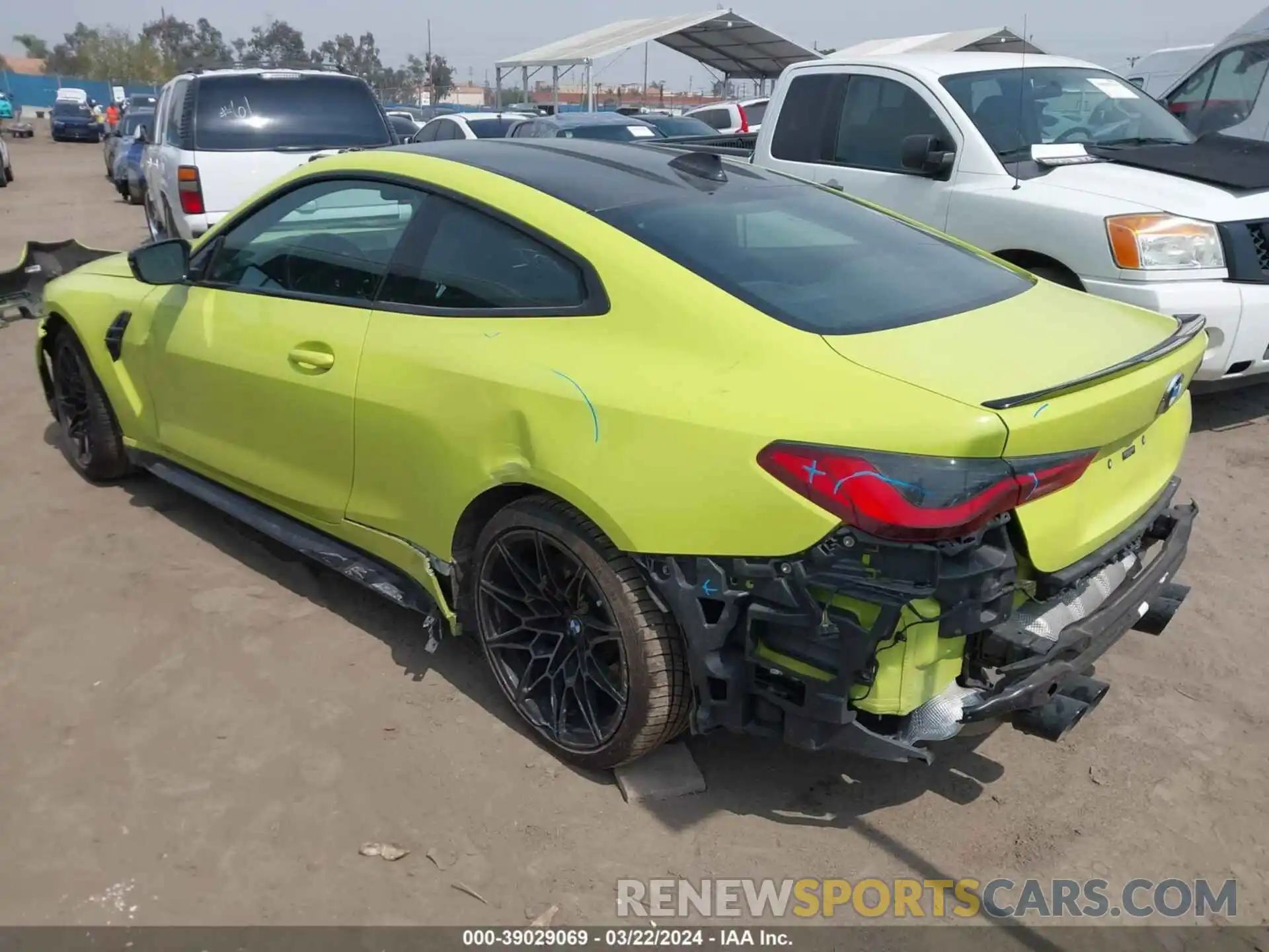 3 Photograph of a damaged car WBS33AZ05MCH54010 BMW M4 2021