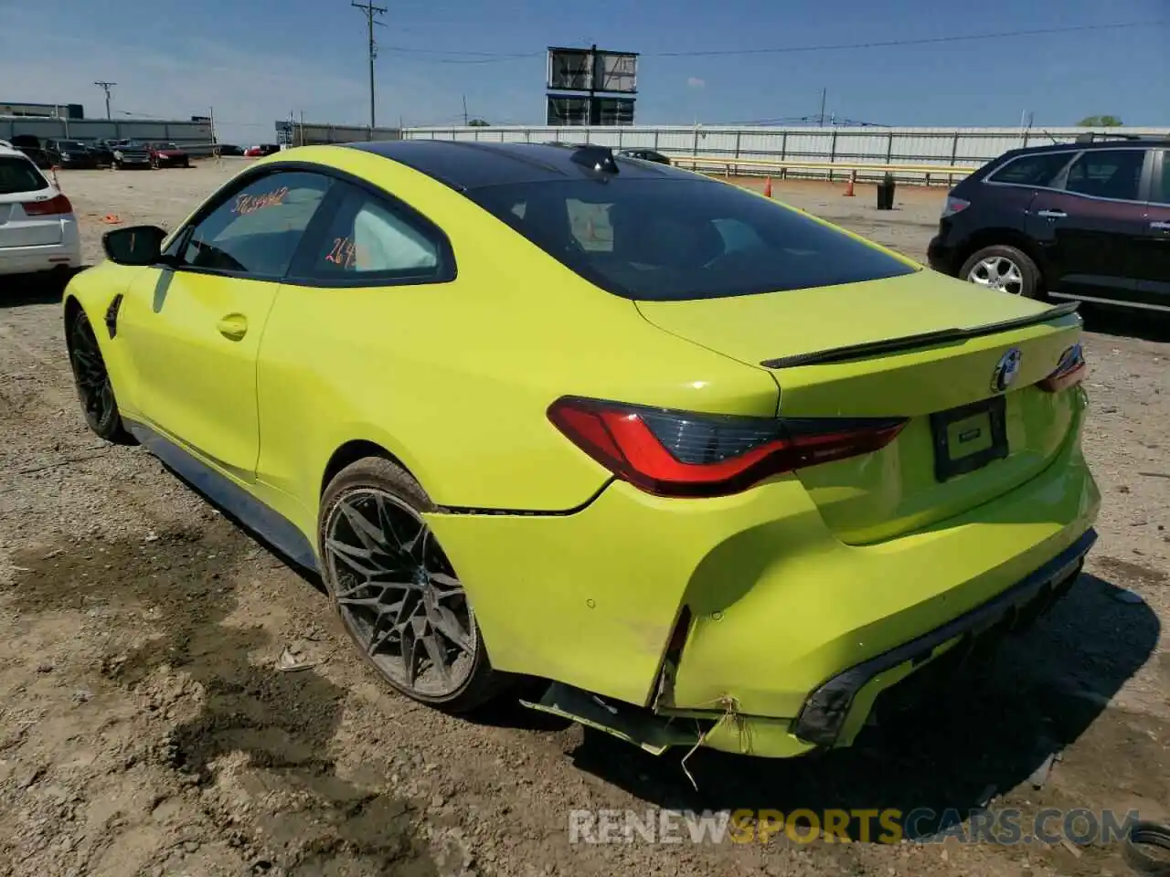 3 Photograph of a damaged car WBS33AZ06MCG60430 BMW M4 2021