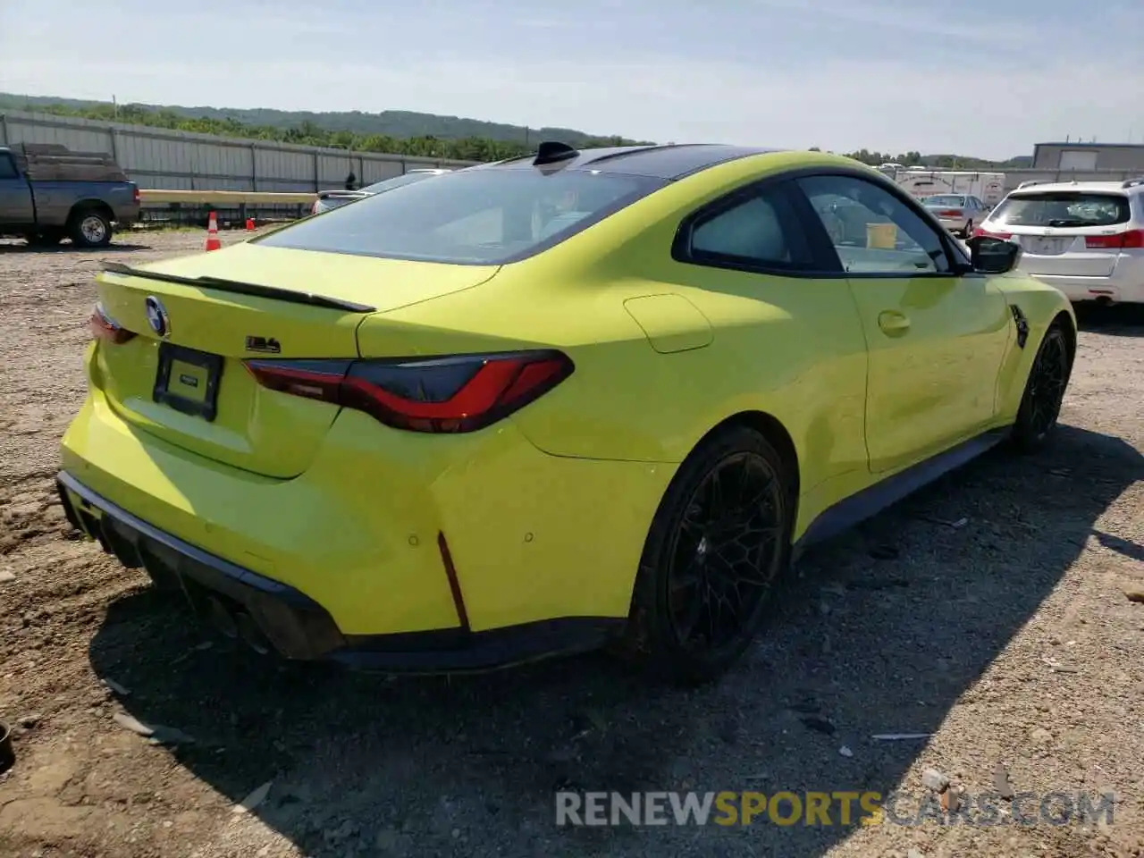 4 Photograph of a damaged car WBS33AZ06MCG60430 BMW M4 2021