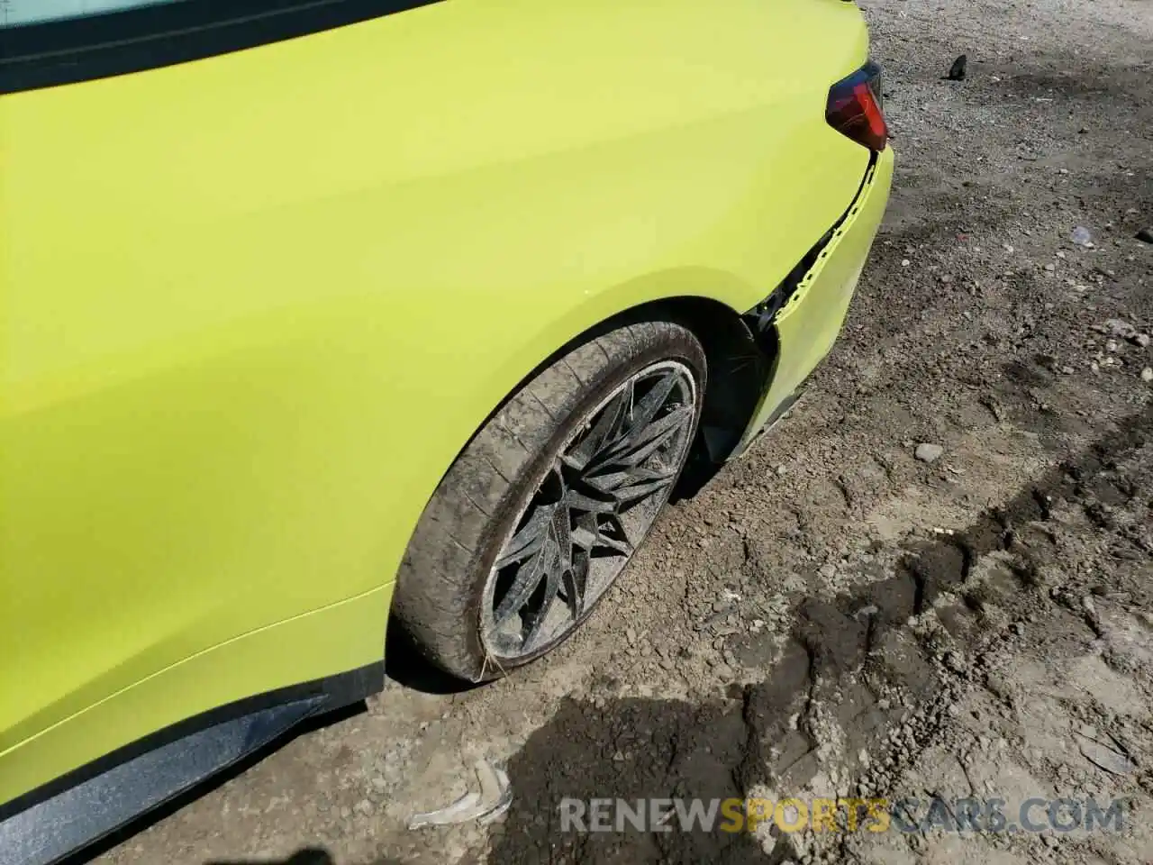 9 Photograph of a damaged car WBS33AZ06MCG60430 BMW M4 2021