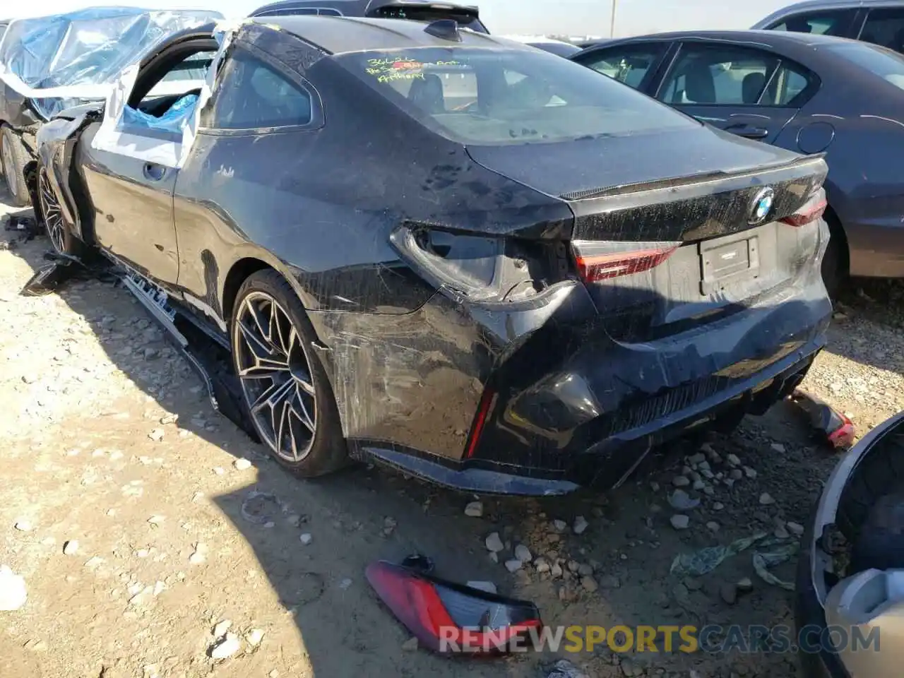 3 Photograph of a damaged car WBS33AZ09MCG68537 BMW M4 2021