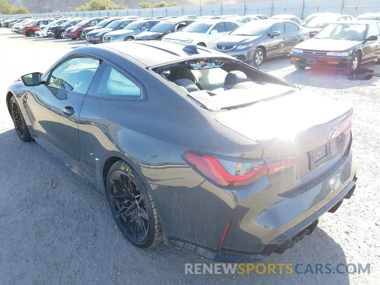 3 Photograph of a damaged car WBS53AZ02MCG68467 BMW M4 2021