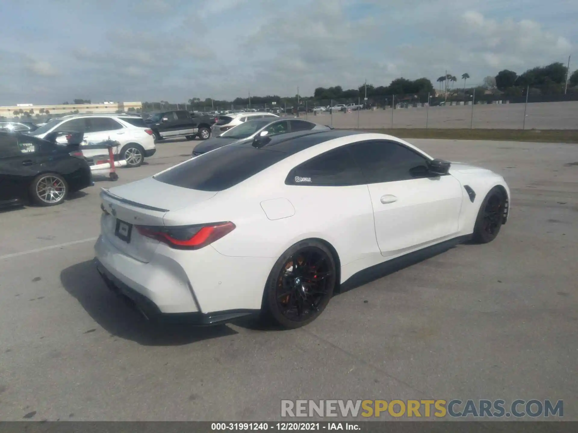 4 Photograph of a damaged car WBS53AZ06MCG60212 BMW M4 2021