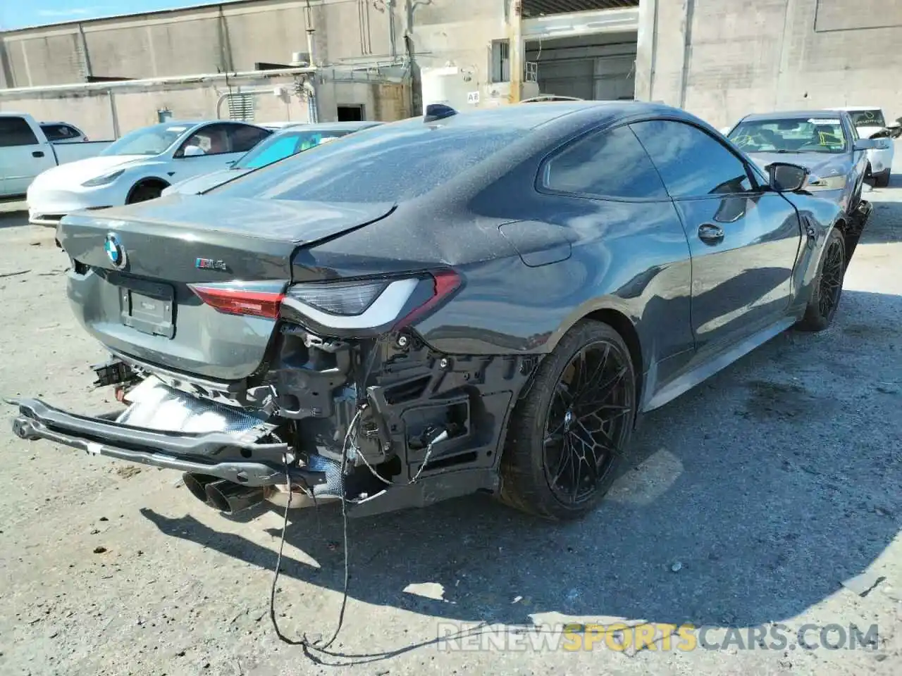 4 Photograph of a damaged car WBS53AZ09MCH13923 BMW M4 2021