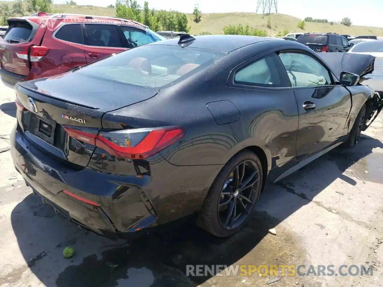 4 Photograph of a damaged car WBA13AR06NCJ63551 BMW M4 2022