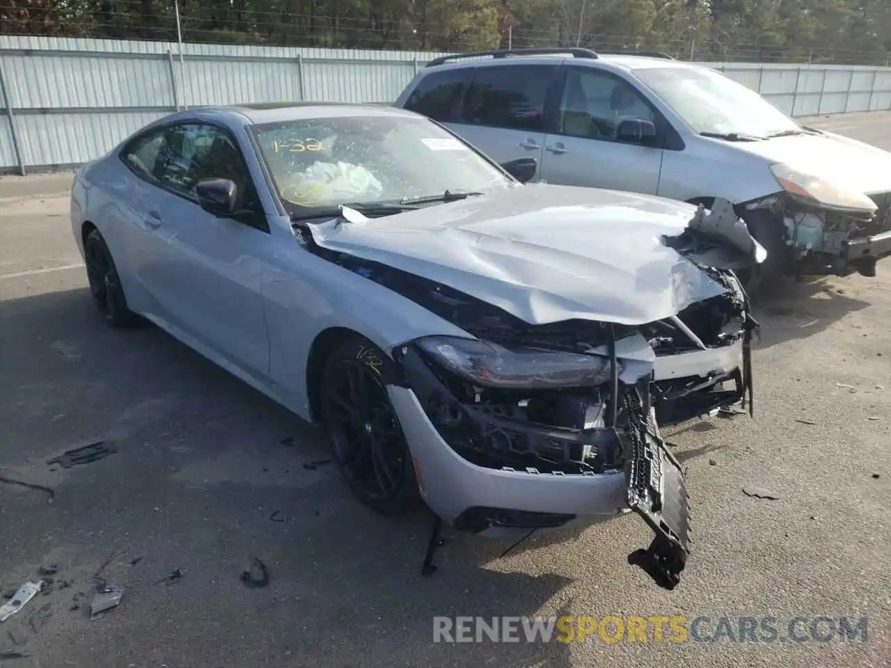 1 Photograph of a damaged car WBA13AR07NCJ07229 BMW M4 2022