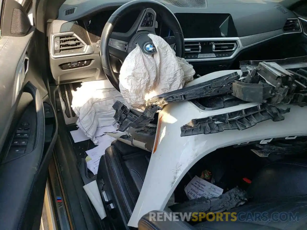 8 Photograph of a damaged car WBA63AT04NCH86247 BMW M4 2022