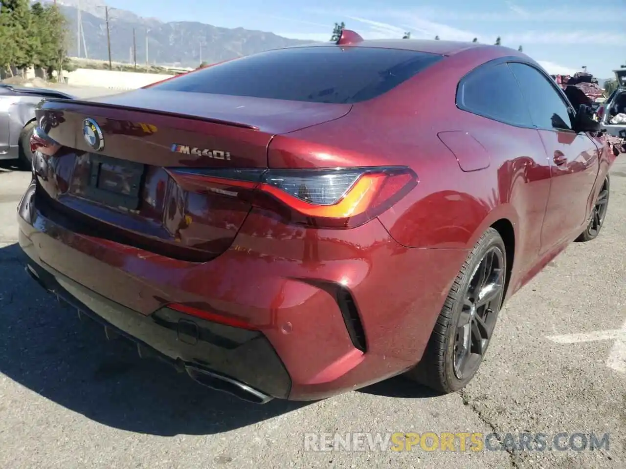 4 Photograph of a damaged car WBA83AP00NCH69402 BMW M4 2022