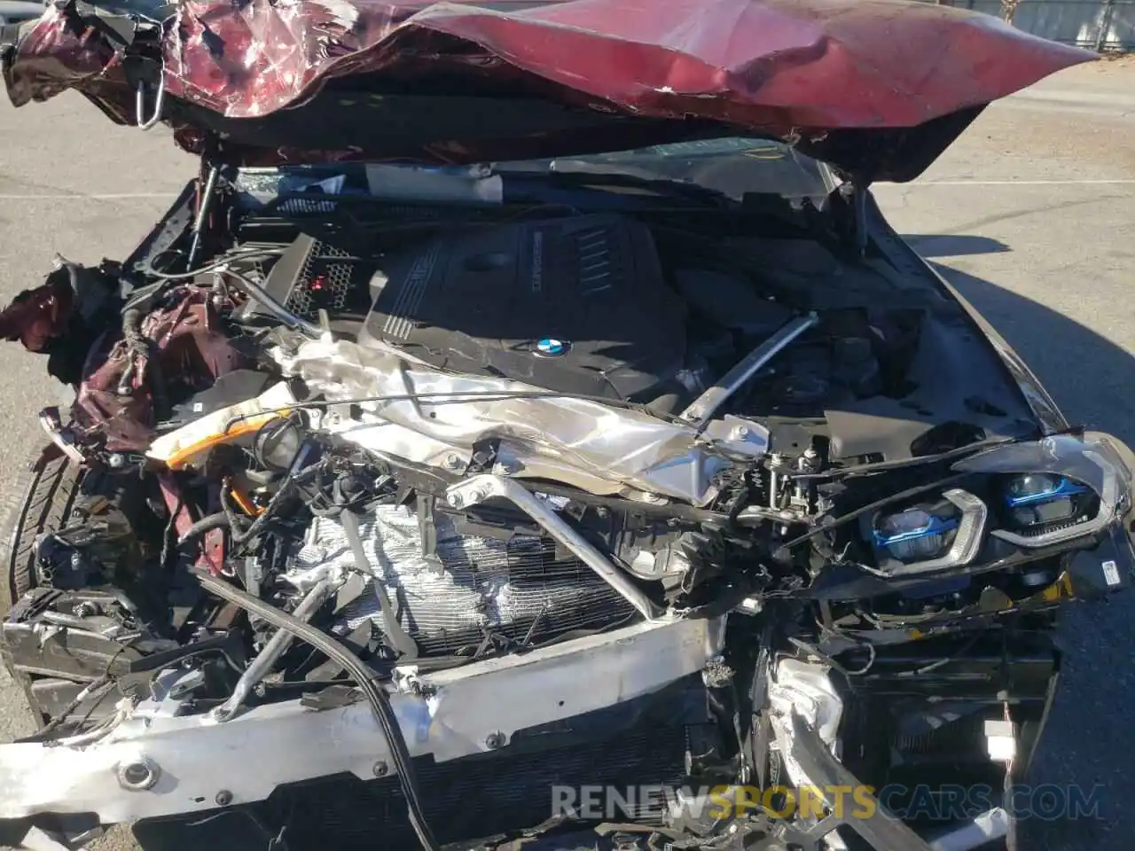 7 Photograph of a damaged car WBA83AP00NCH69402 BMW M4 2022