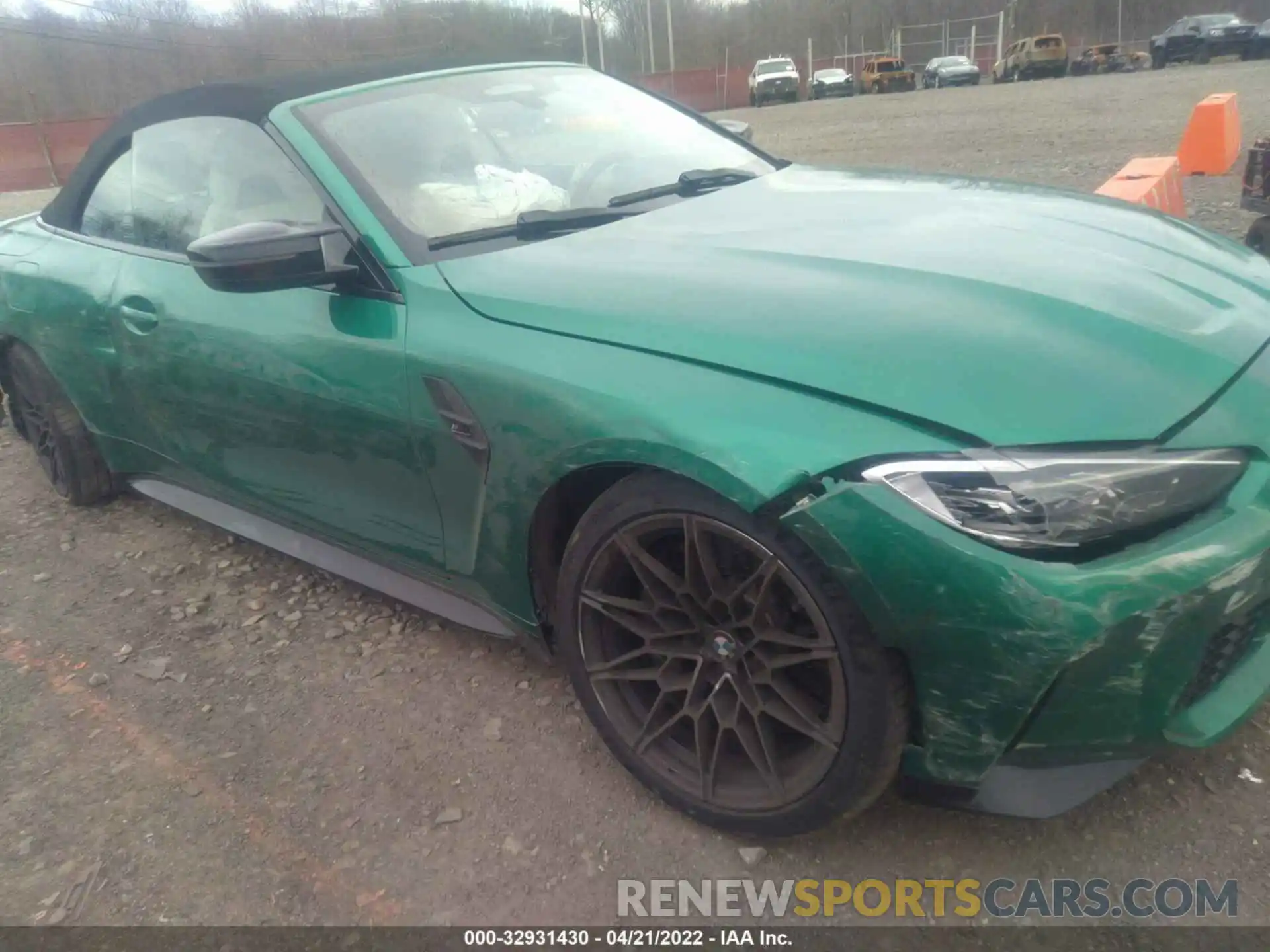 6 Photograph of a damaged car WBS33BA09NCJ78115 BMW M4 2022