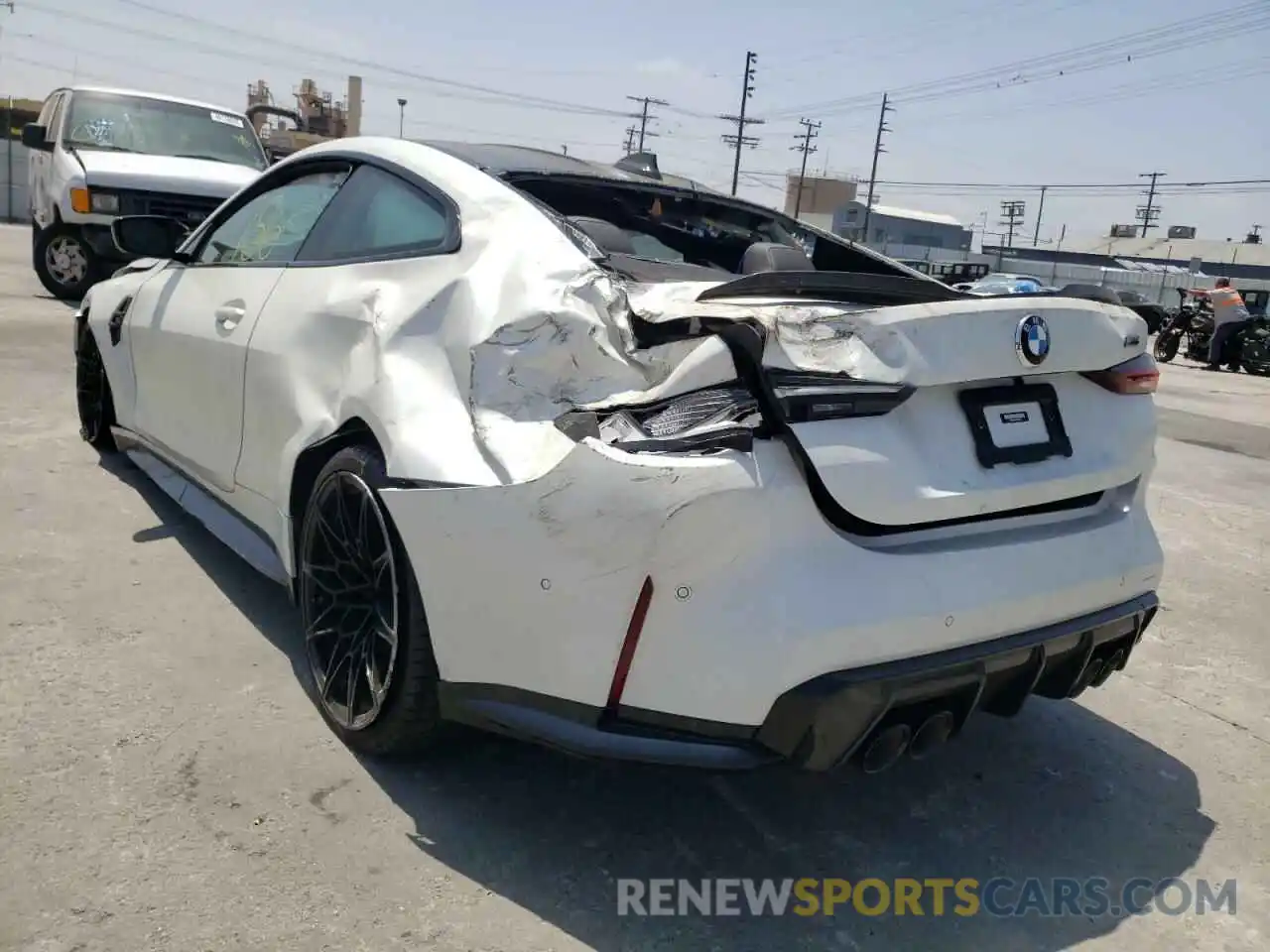 3 Photograph of a damaged car WBS43AZ01NCH78178 BMW M4 2022