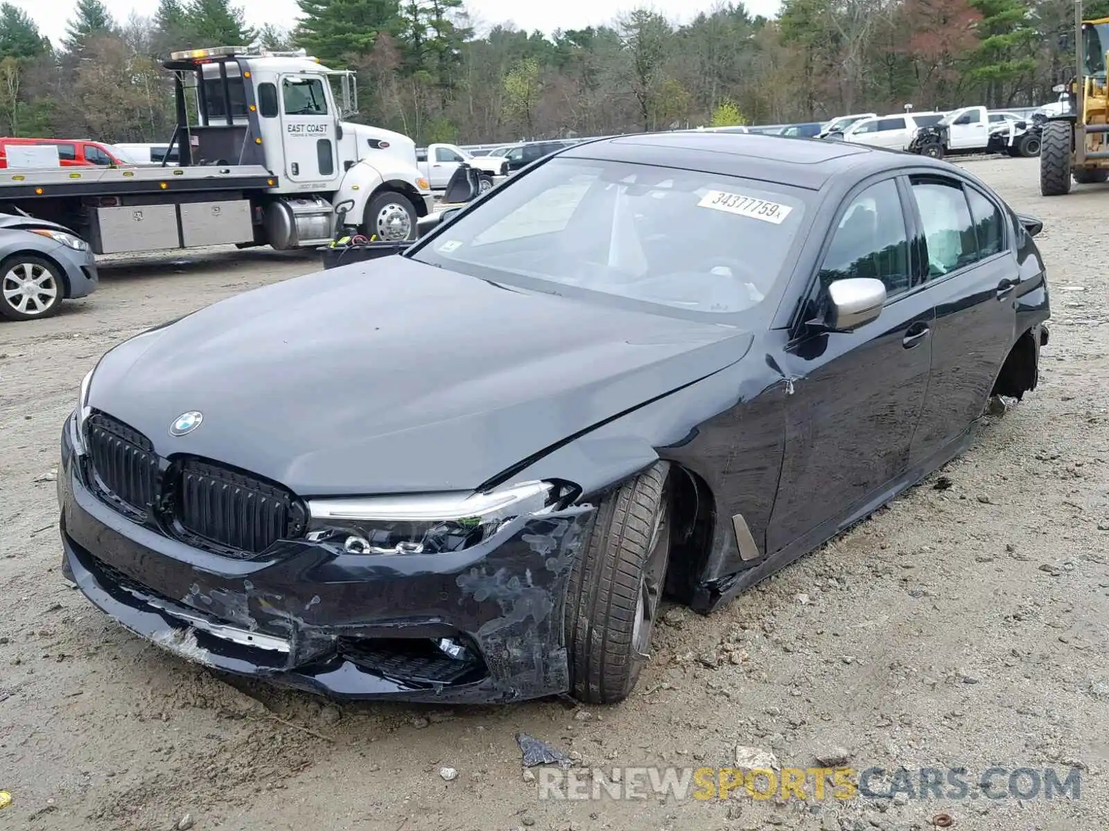 2 Фотография поврежденного автомобиля WBAJB9C50KB288181 BMW M5 2019