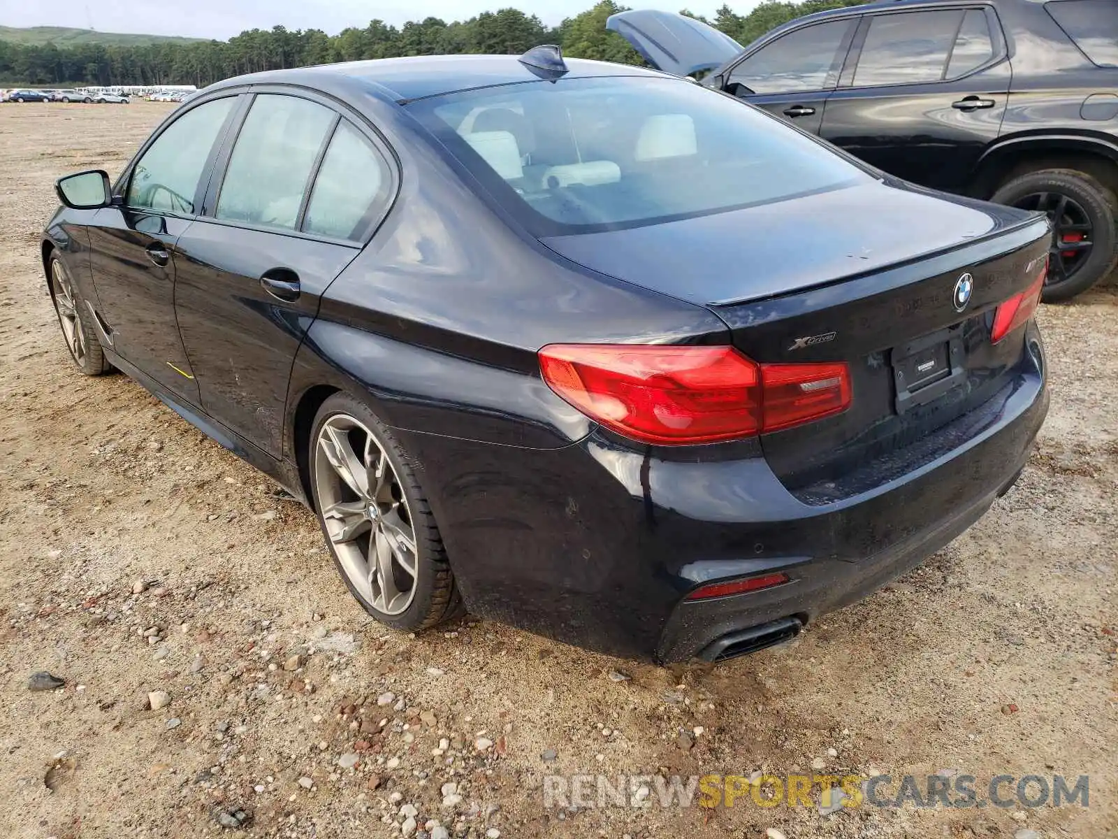 3 Photograph of a damaged car WBAJB9C50KB464808 BMW M5 2019