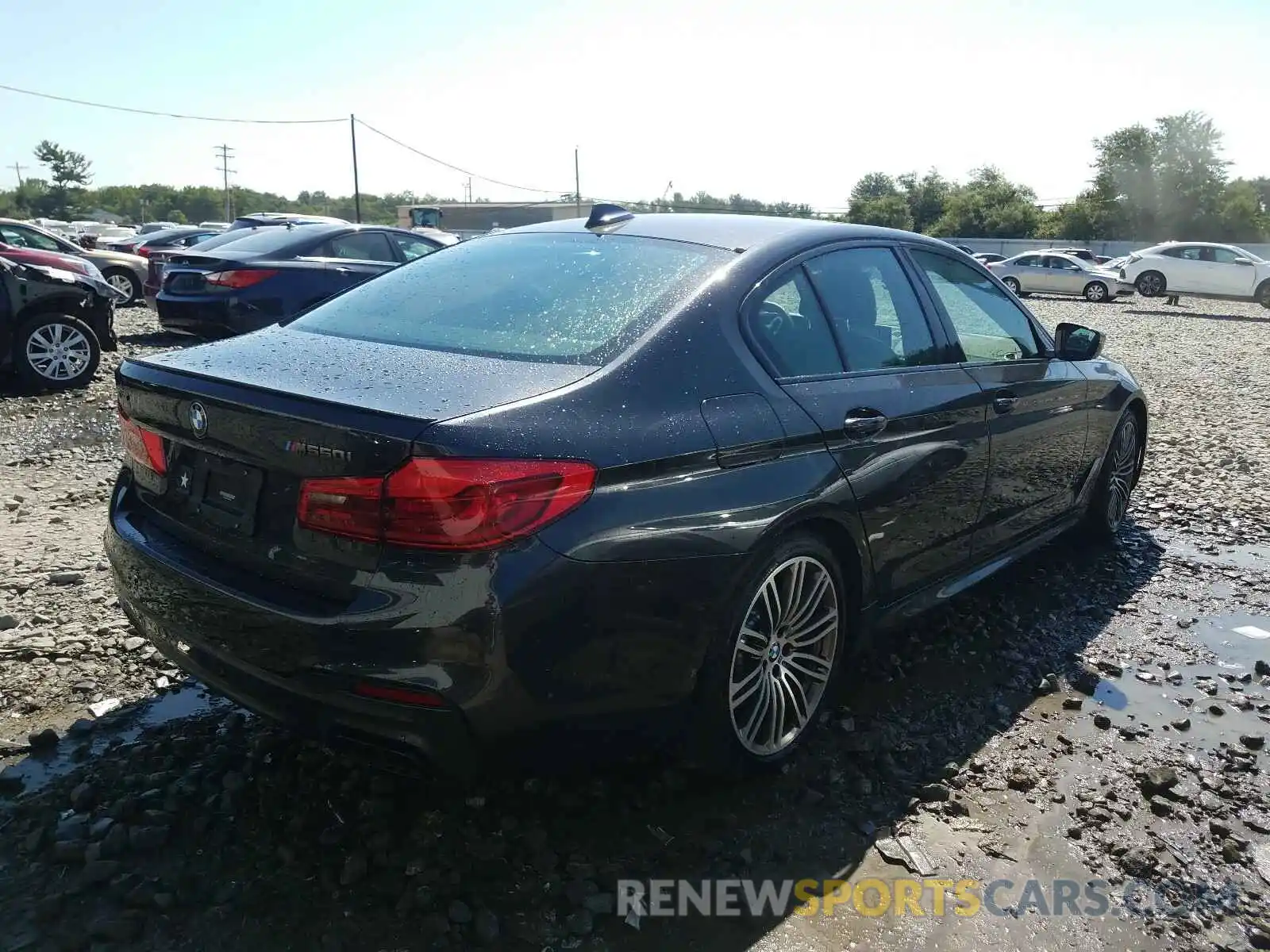 4 Photograph of a damaged car WBAJB9C51KB288769 BMW M5 2019