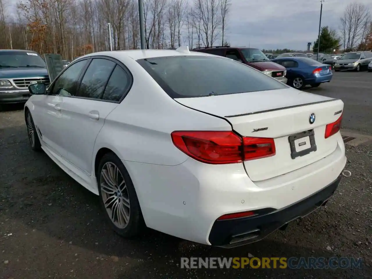 3 Photograph of a damaged car WBAJB9C52KB464521 BMW M5 2019