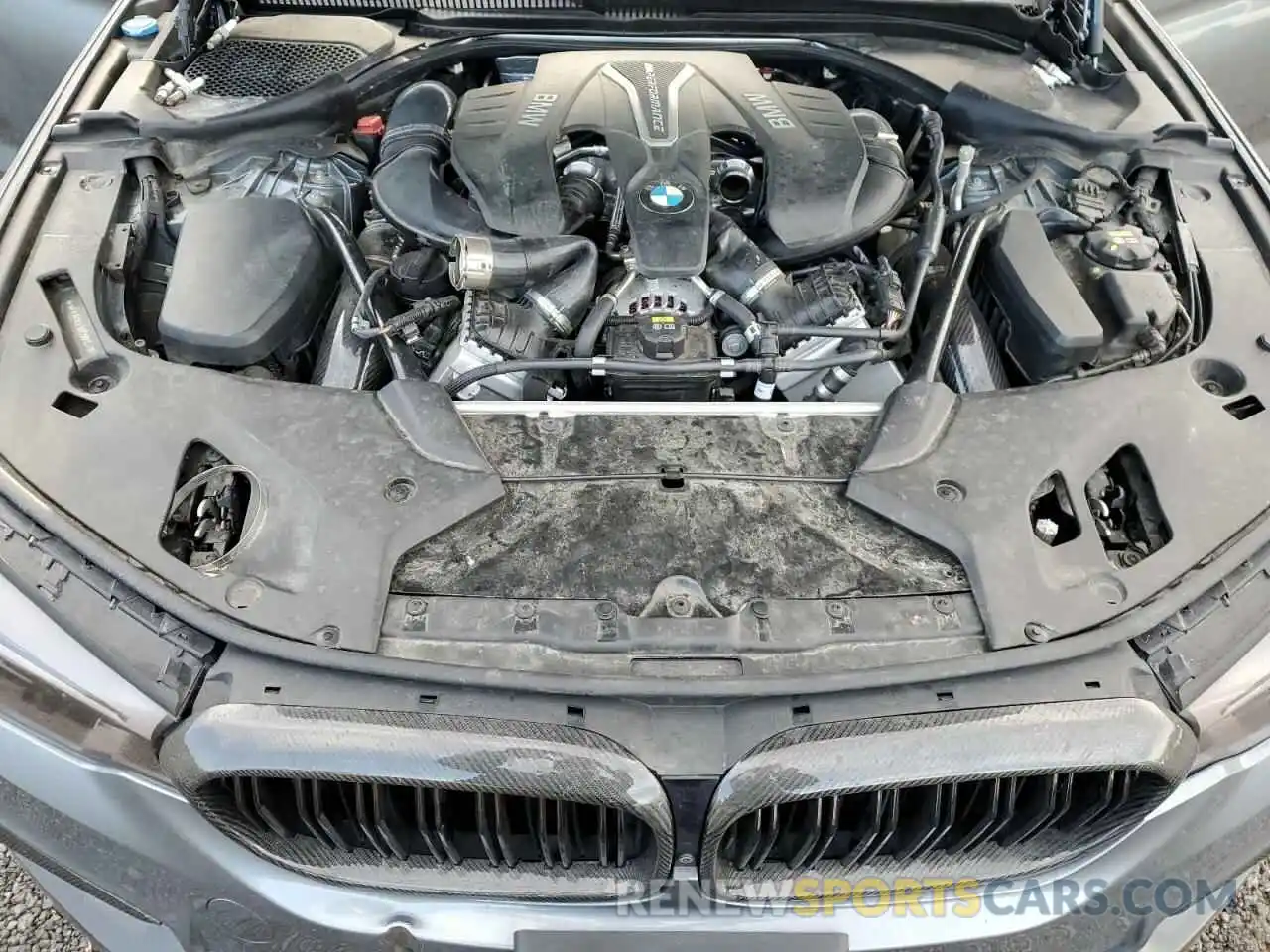 11 Photograph of a damaged car WBAJB9C53KB288904 BMW M5 2019