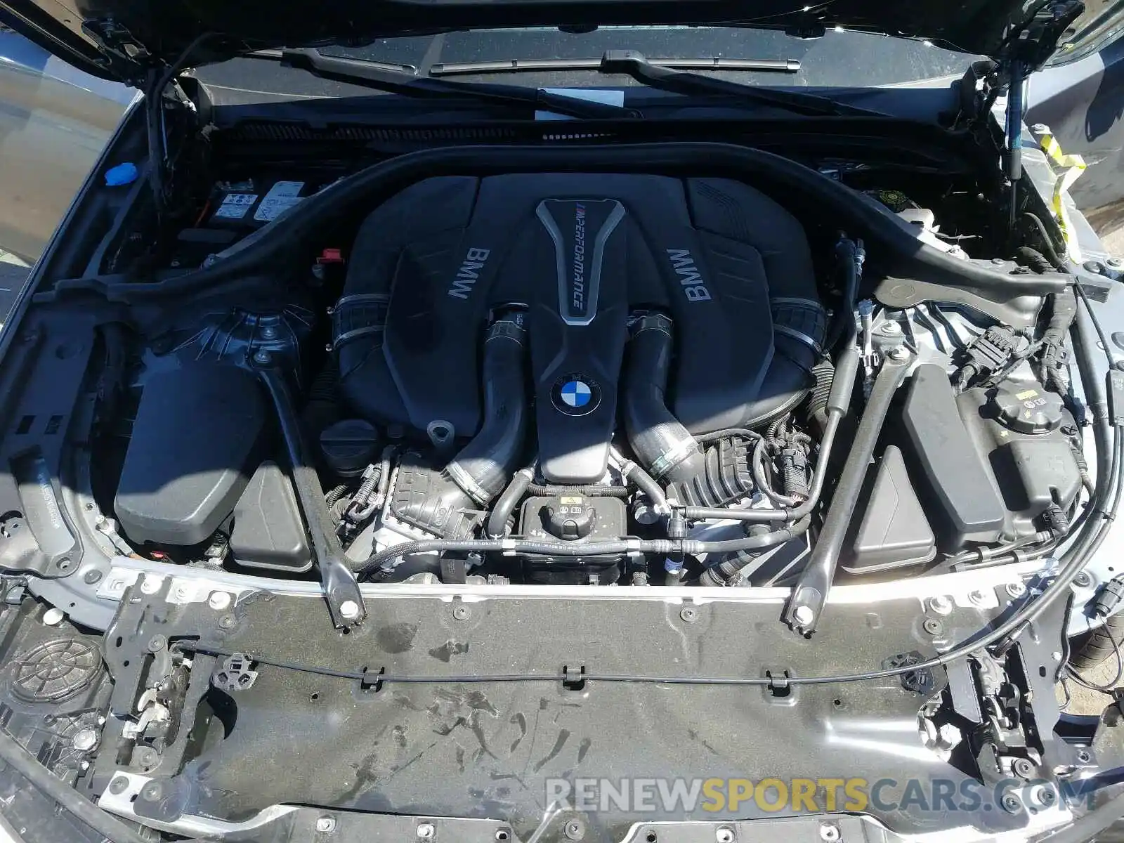 7 Фотография поврежденного автомобиля WBAJB9C53KB464429 BMW M5 2019