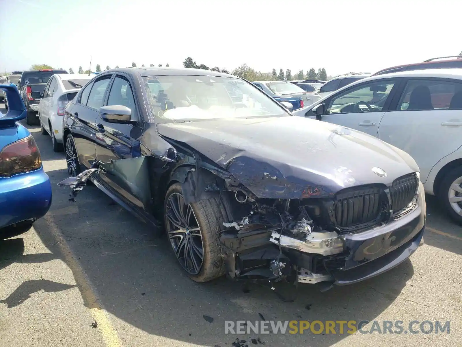 1 Photograph of a damaged car WBAJB9C55KB288161 BMW M5 2019