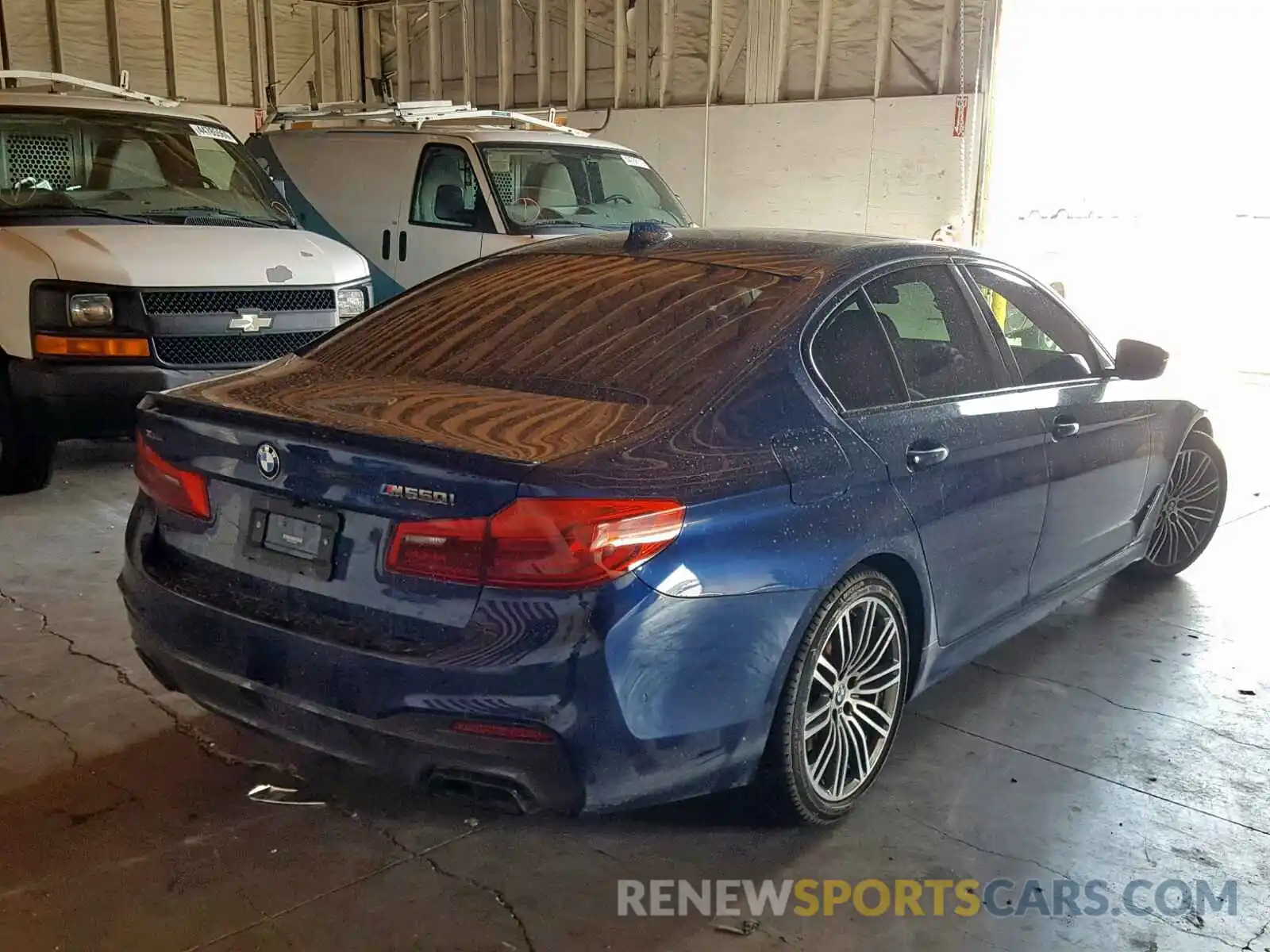 4 Photograph of a damaged car WBAJB9C56KB288816 BMW M5 2019