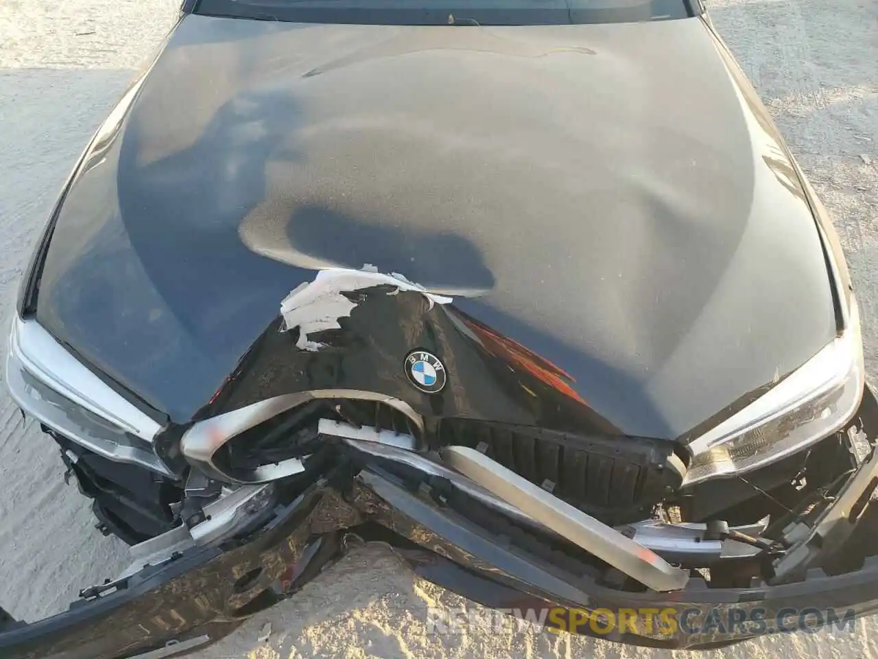 11 Photograph of a damaged car WBAJB9C56KB464702 BMW M5 2019