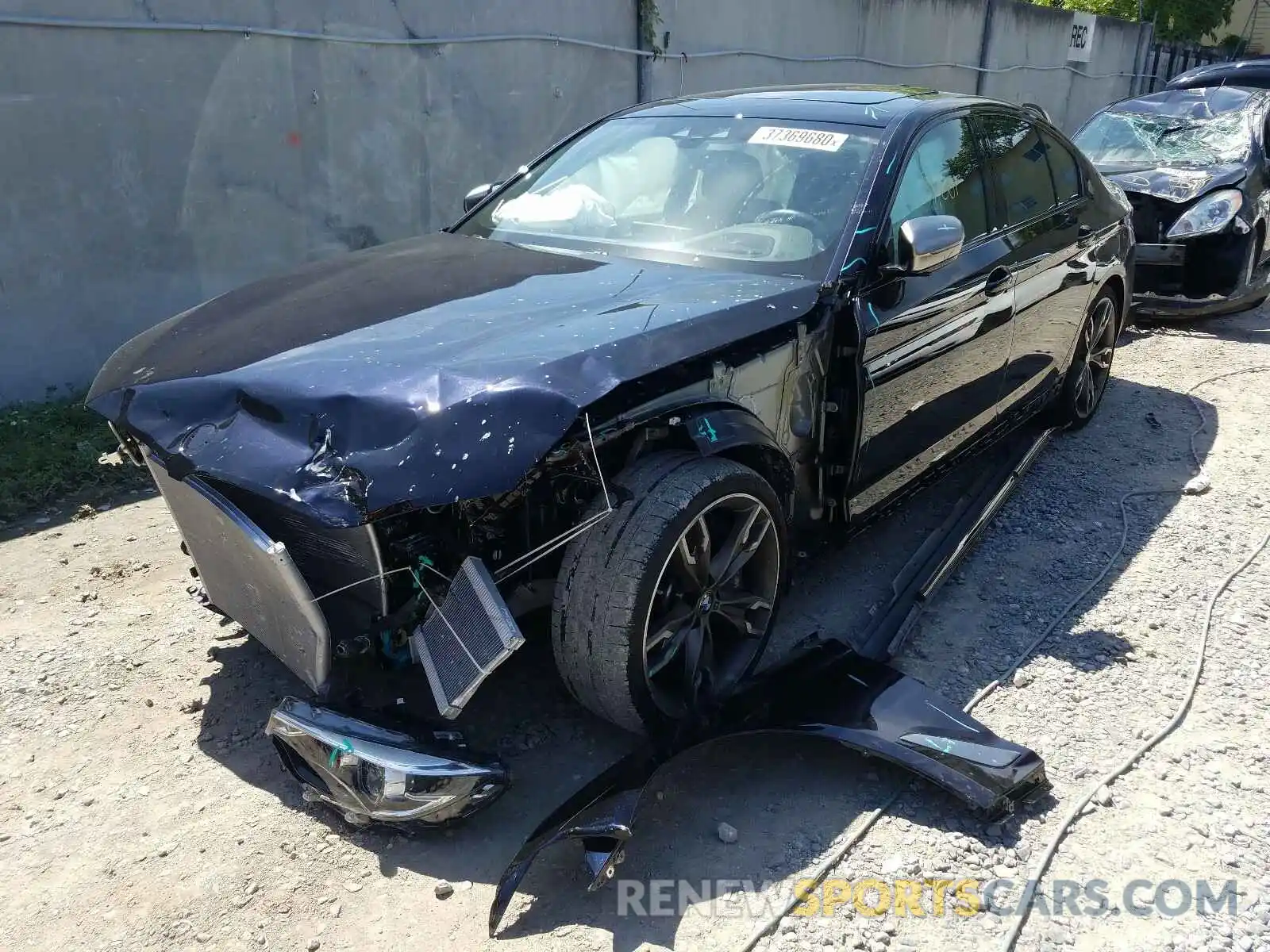 2 Photograph of a damaged car WBAJB9C58KB289014 BMW M5 2019