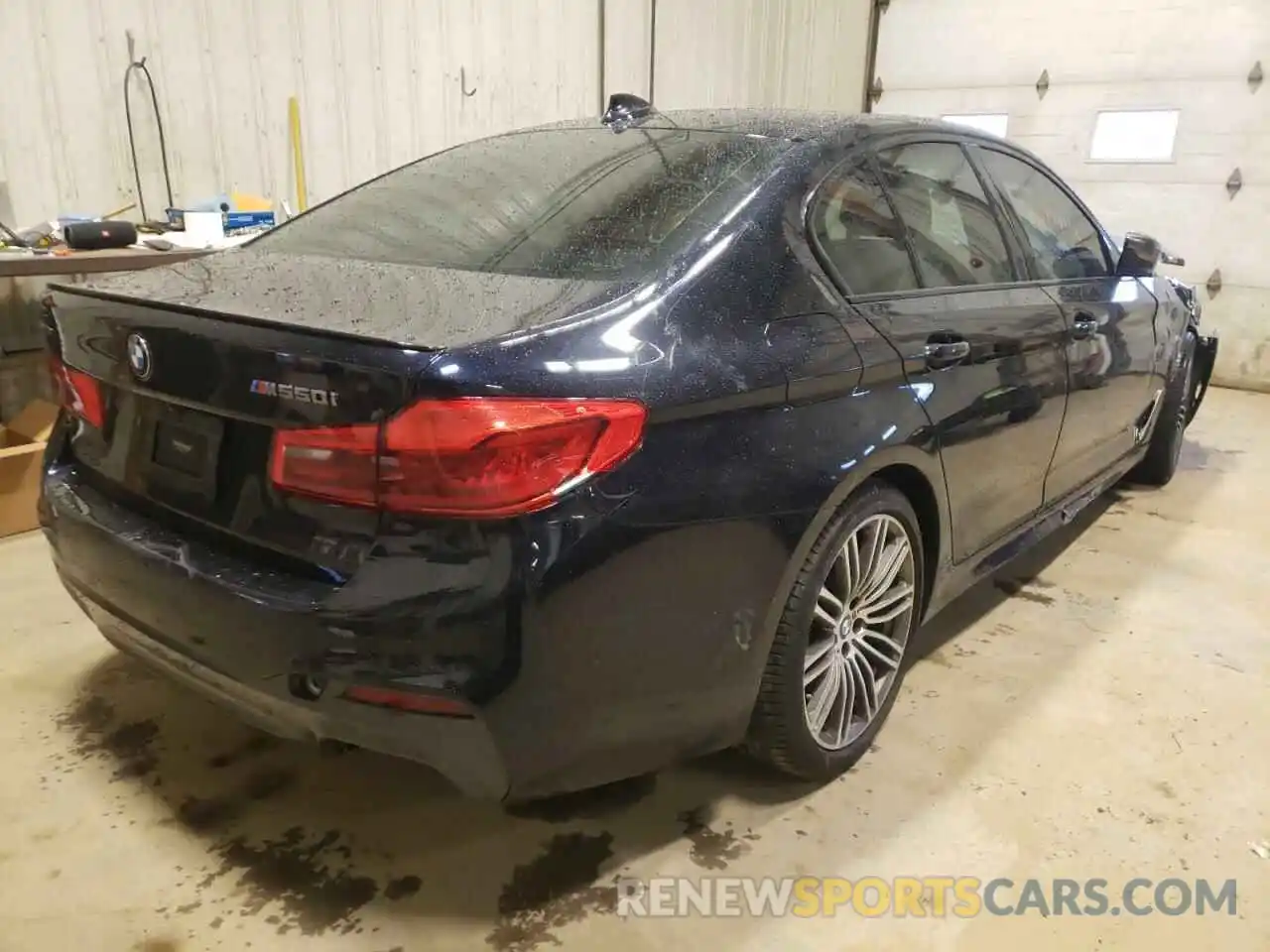 4 Photograph of a damaged car WBAJB9C58KB289059 BMW M5 2019