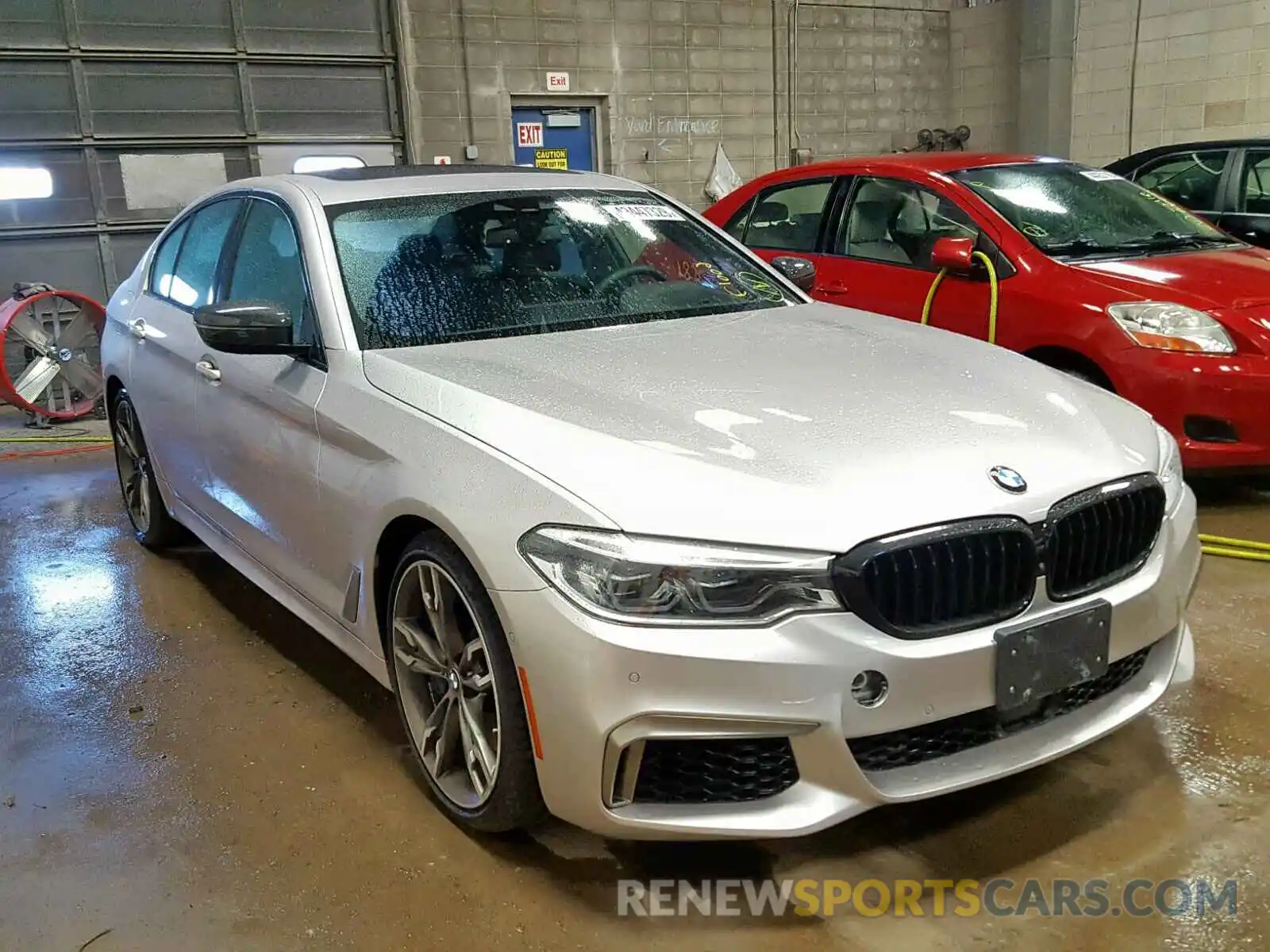 1 Photograph of a damaged car WBAJB9C58KB289210 BMW M5 2019