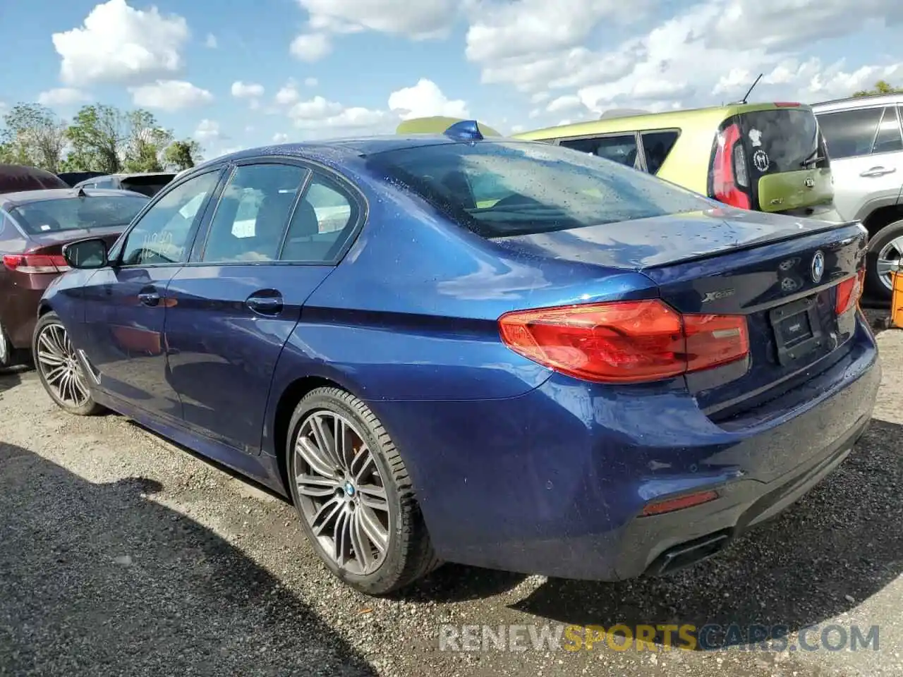 3 Photograph of a damaged car WBAJB9C59KB288292 BMW M5 2019