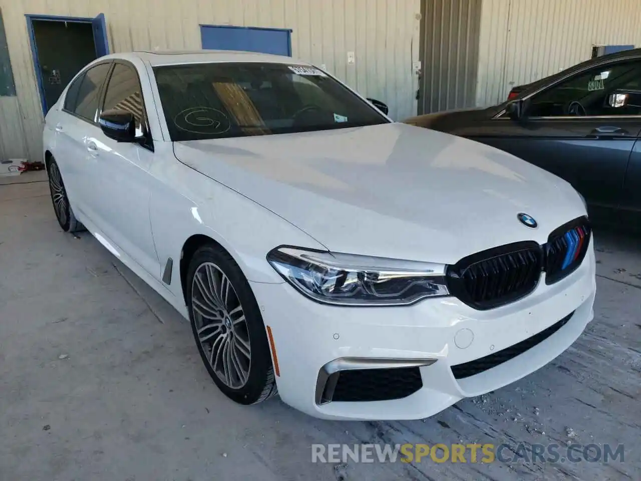 1 Photograph of a damaged car WBAJB9C59KB464774 BMW M5 2019