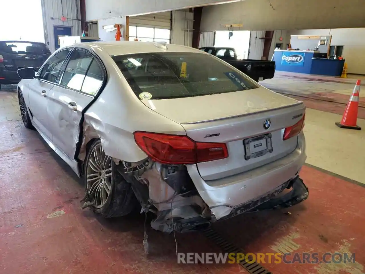 3 Photograph of a damaged car WBAJB9C59KB465052 BMW M5 2019