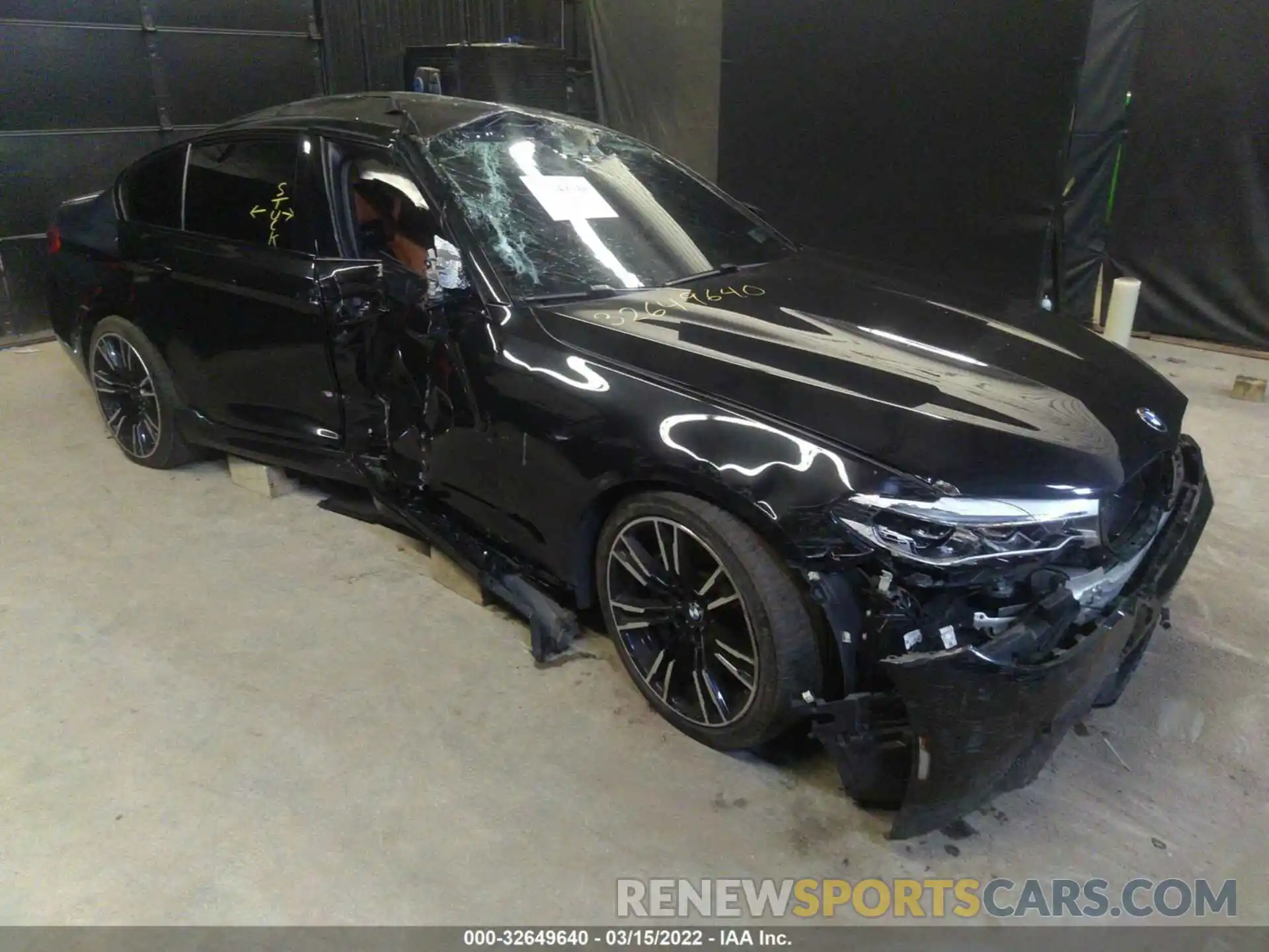 1 Photograph of a damaged car WBSJF0C50KB285499 BMW M5 2019