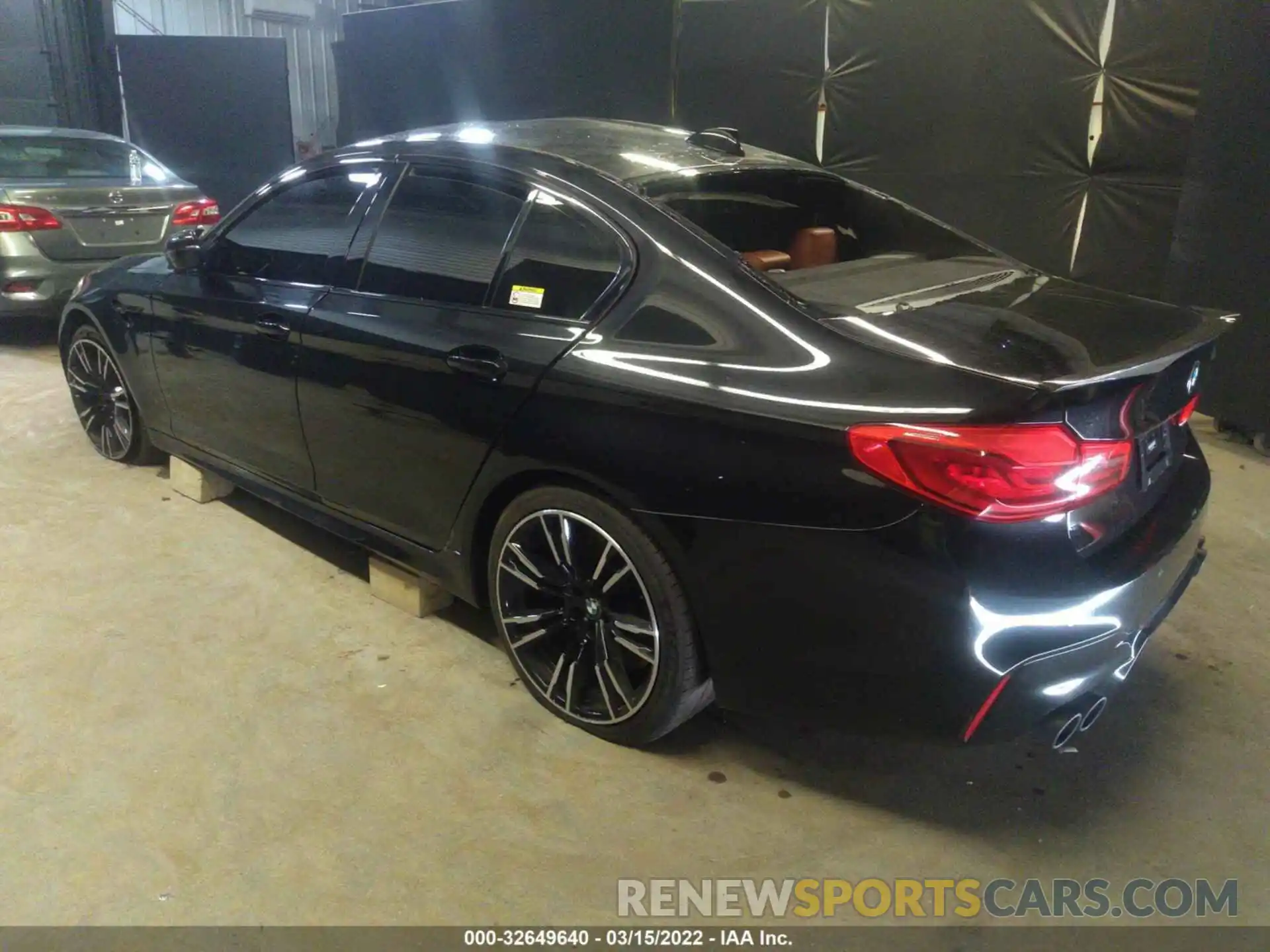 3 Photograph of a damaged car WBSJF0C50KB285499 BMW M5 2019